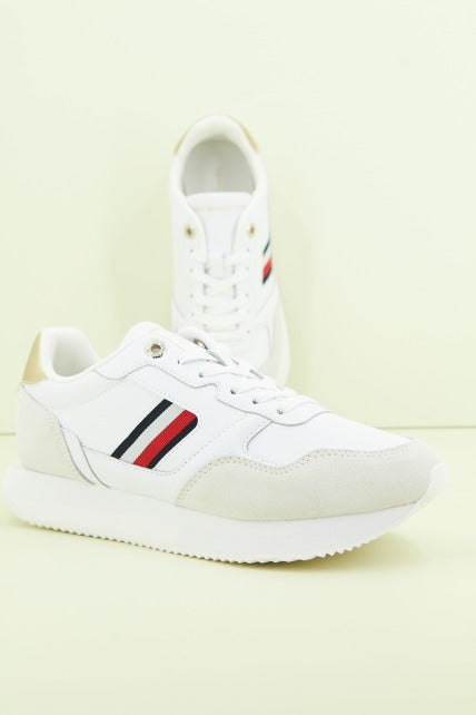 TOMMY HILFIGER GLOBAL STRIPES LIFESTYLE en color BLANCO (1)