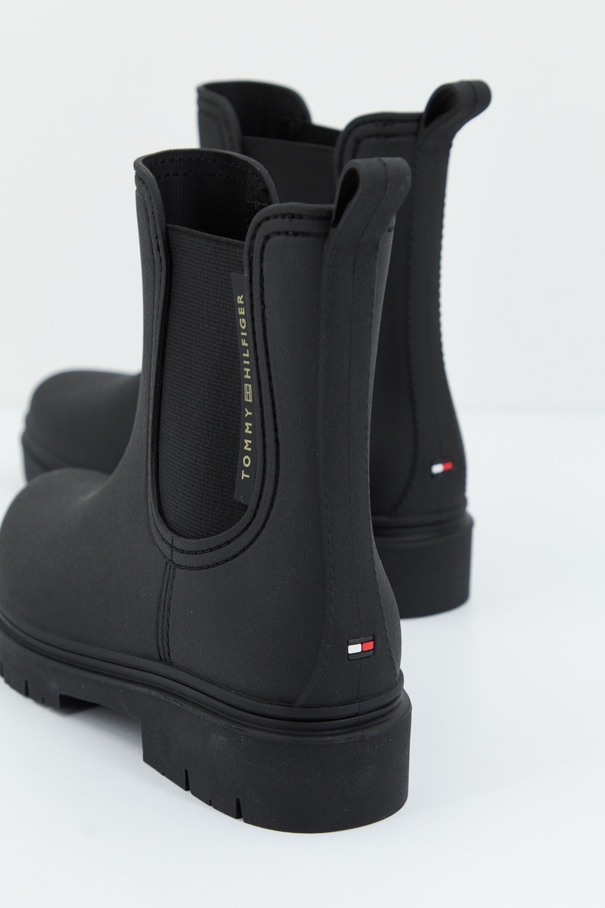 TOMMY HILFIGER FWFW en color NEGRO (3)
