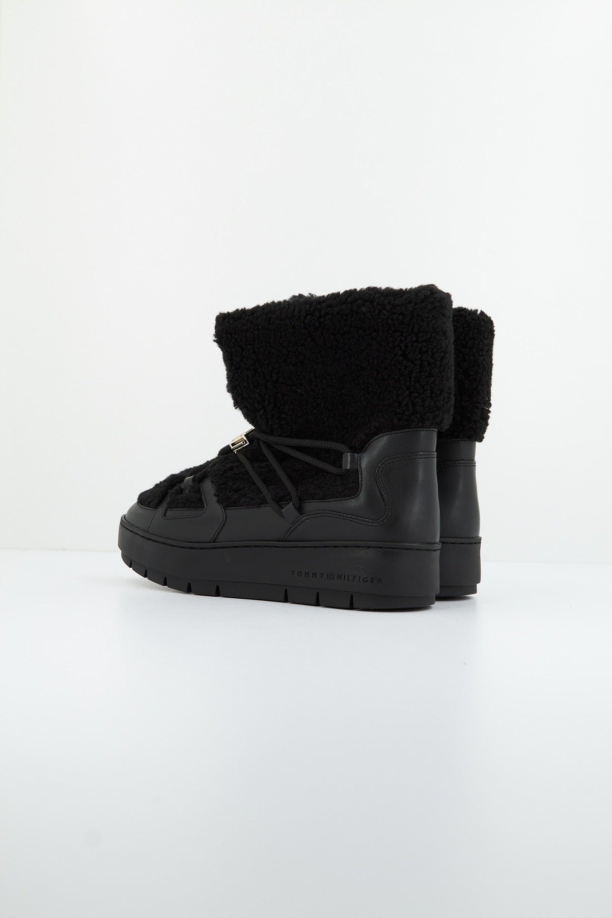 TOMMY HILFIGER TOMMY TEDDY SNOWBOOT en color NEGRO (3)