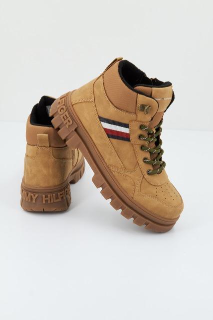 TOMMY HILFIGER TB en color MARRON (3)