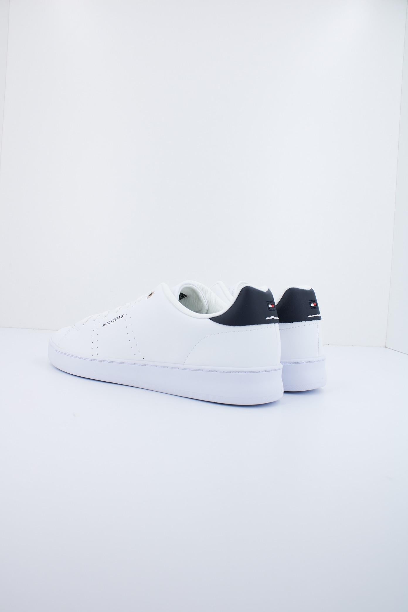 TOMMY HILFIGER COURT CUP LTH PERF DETAIL en color BLANCO (3)