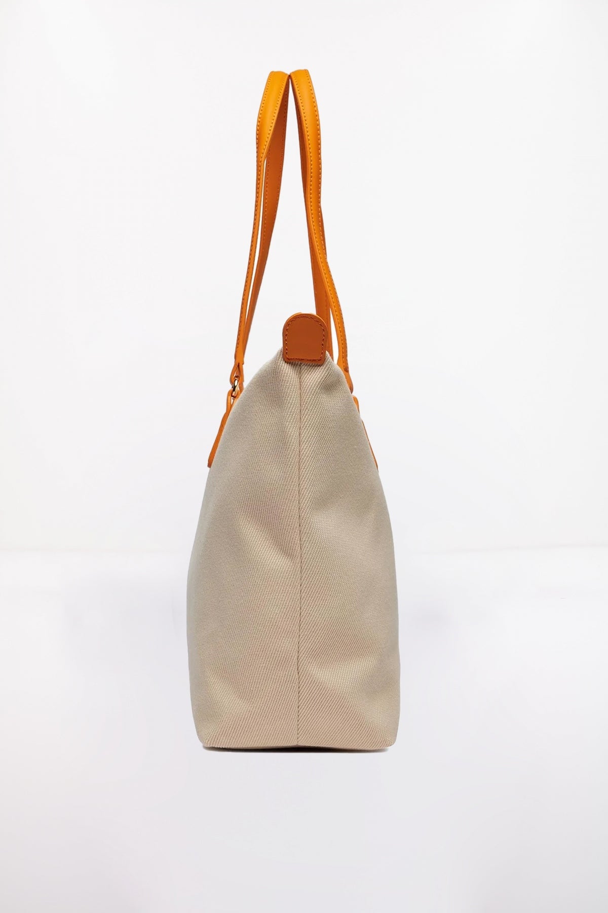 TOMMY HILFIGER POPPY CANVAS TOTE en color MARRON CLARO (2)