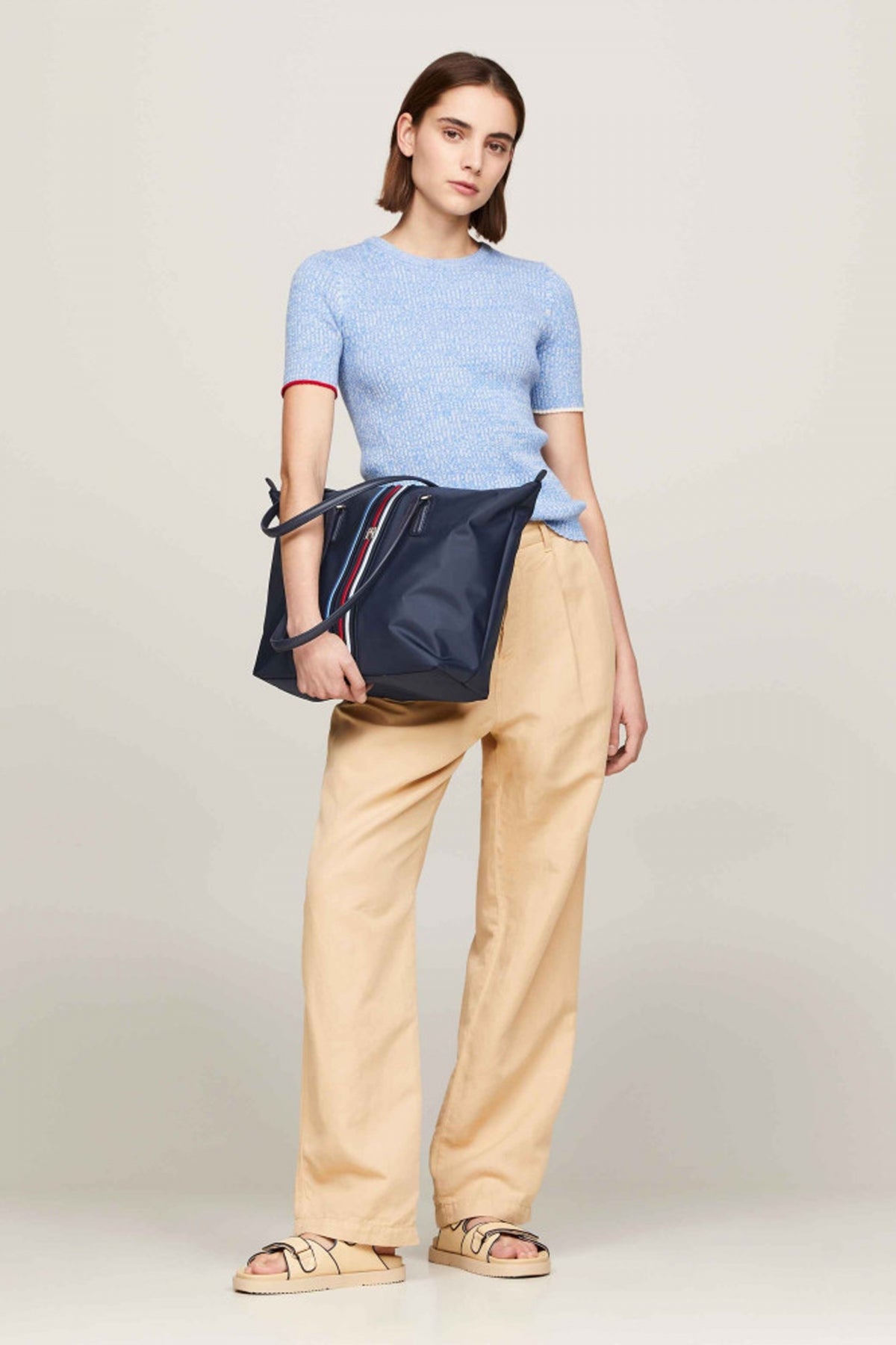 TOMMY HILFIGER POPPY TOTE CORP en color AZUL (4)