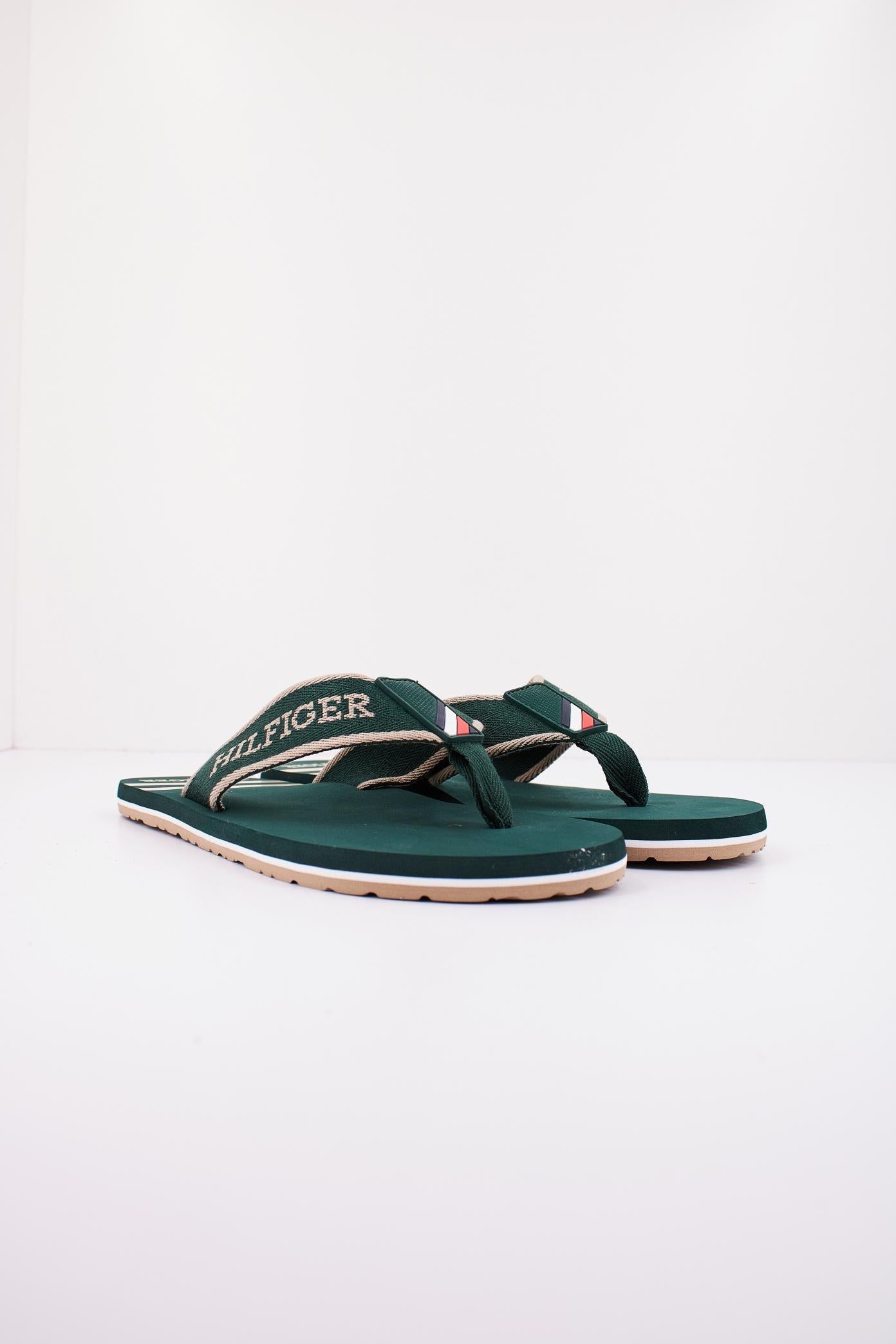 TOMMY HILFIGER SPORTY HILFIGER BEACH SANDAL en color VERDE (2)