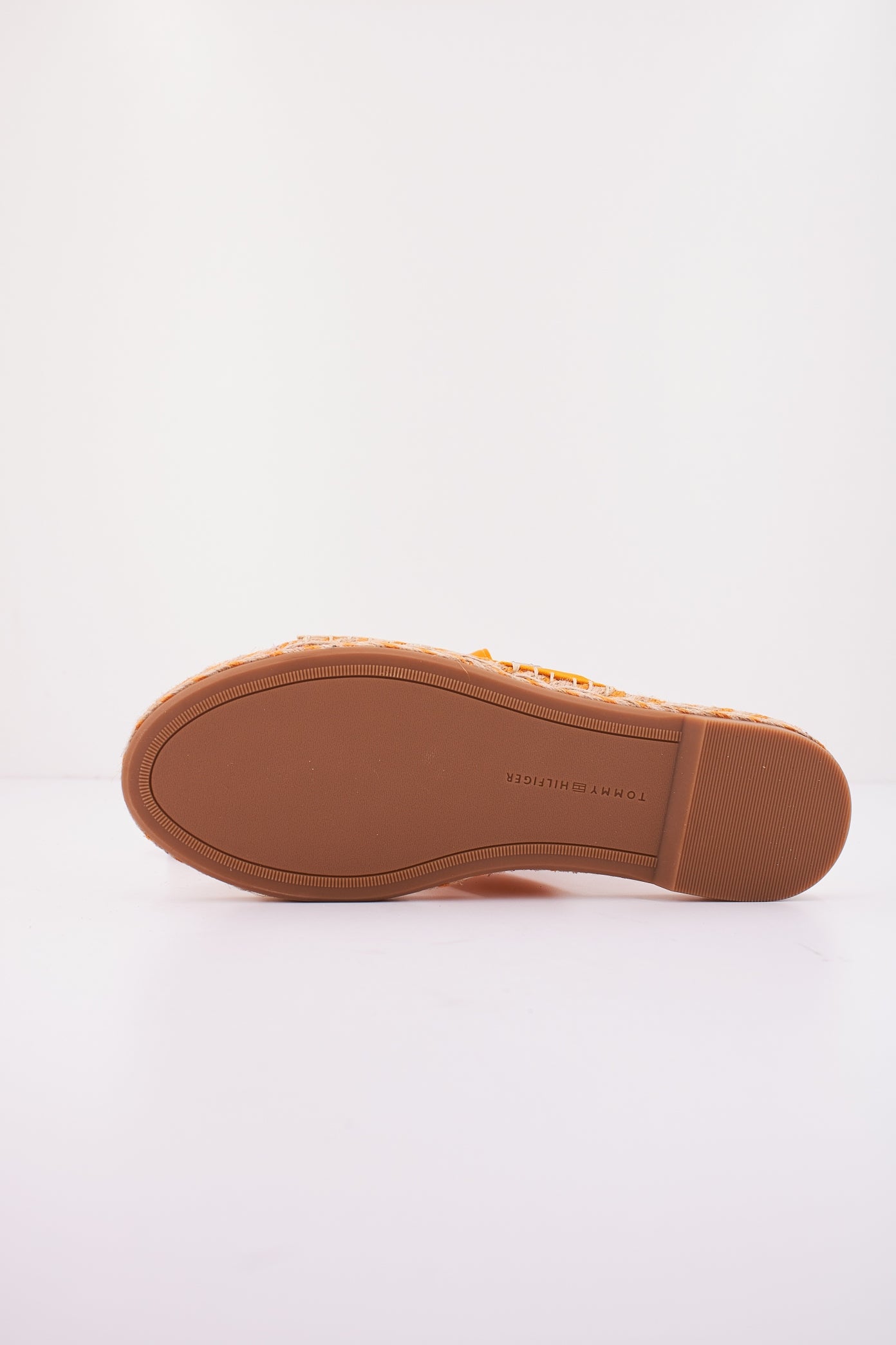 TOMMY HILFIGER TH SATIN FLAT ESPADRILLE en color NARANJA (4)