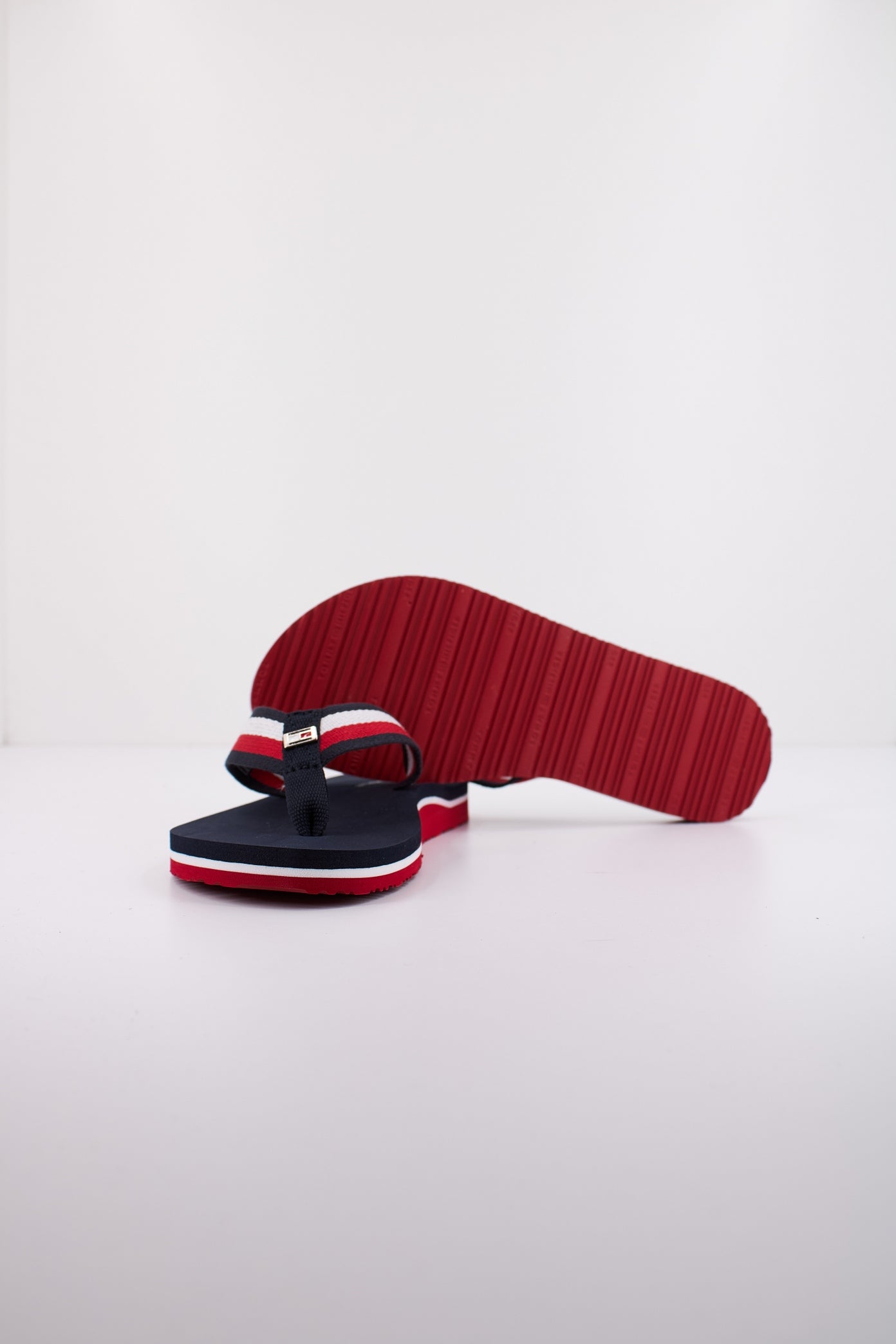 TOMMY HILFIGER CORPORATE BEACH SANDAL en color AZUL (4)