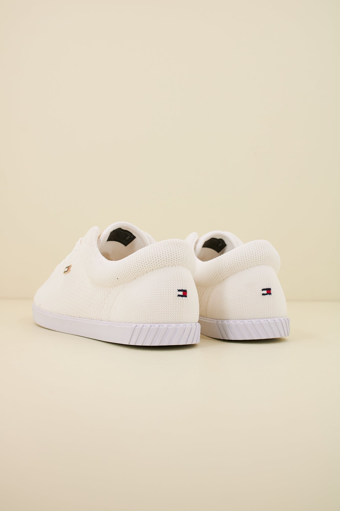 TOMMY HILFIGER FLAG LACE UP SNEAKER KNI en color BLANCO (3)