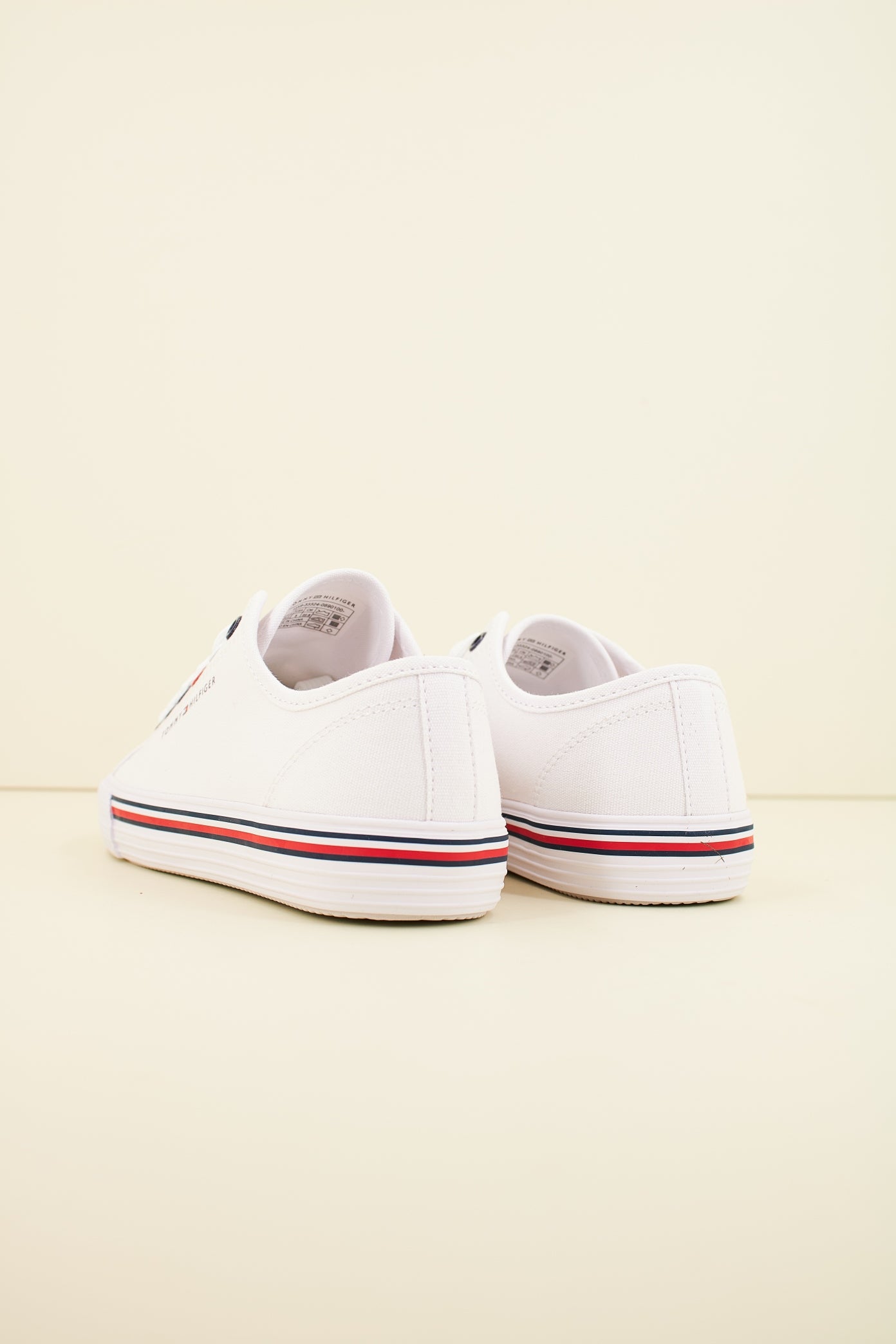 TOMMY HILFIGER SNEAKER BASSA ALLACCIATA en color BLANCO (3)