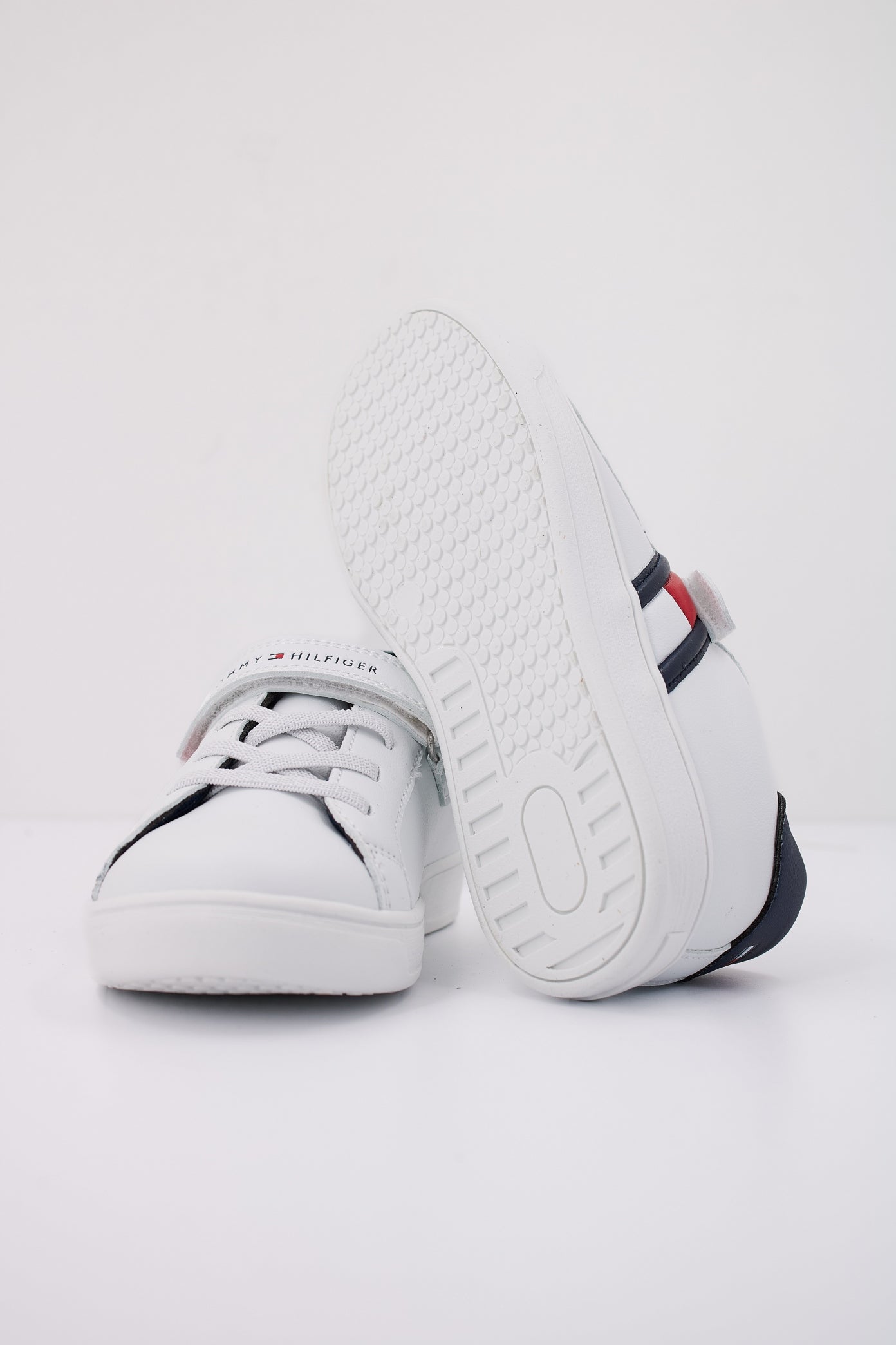 TOMMY HILFIGER TX en color BLANCO (5)