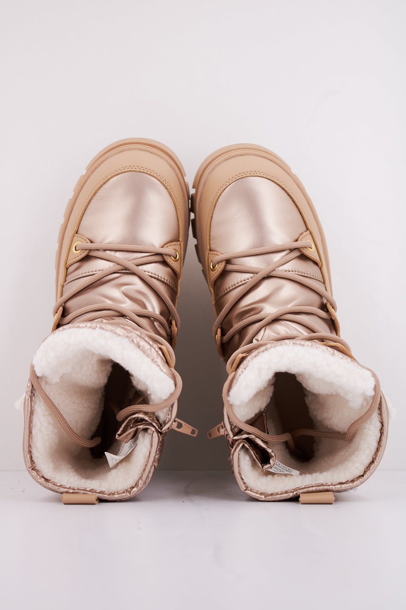 TOMMY HILFIGER TA en color BRONCE (3)
