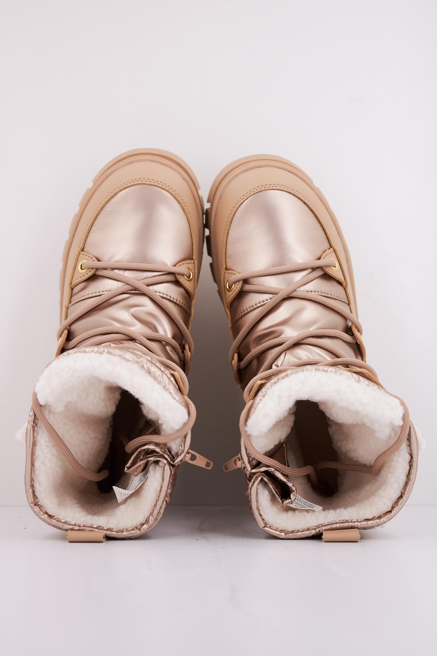 TOMMY HILFIGER TA en color BRONCE (3)