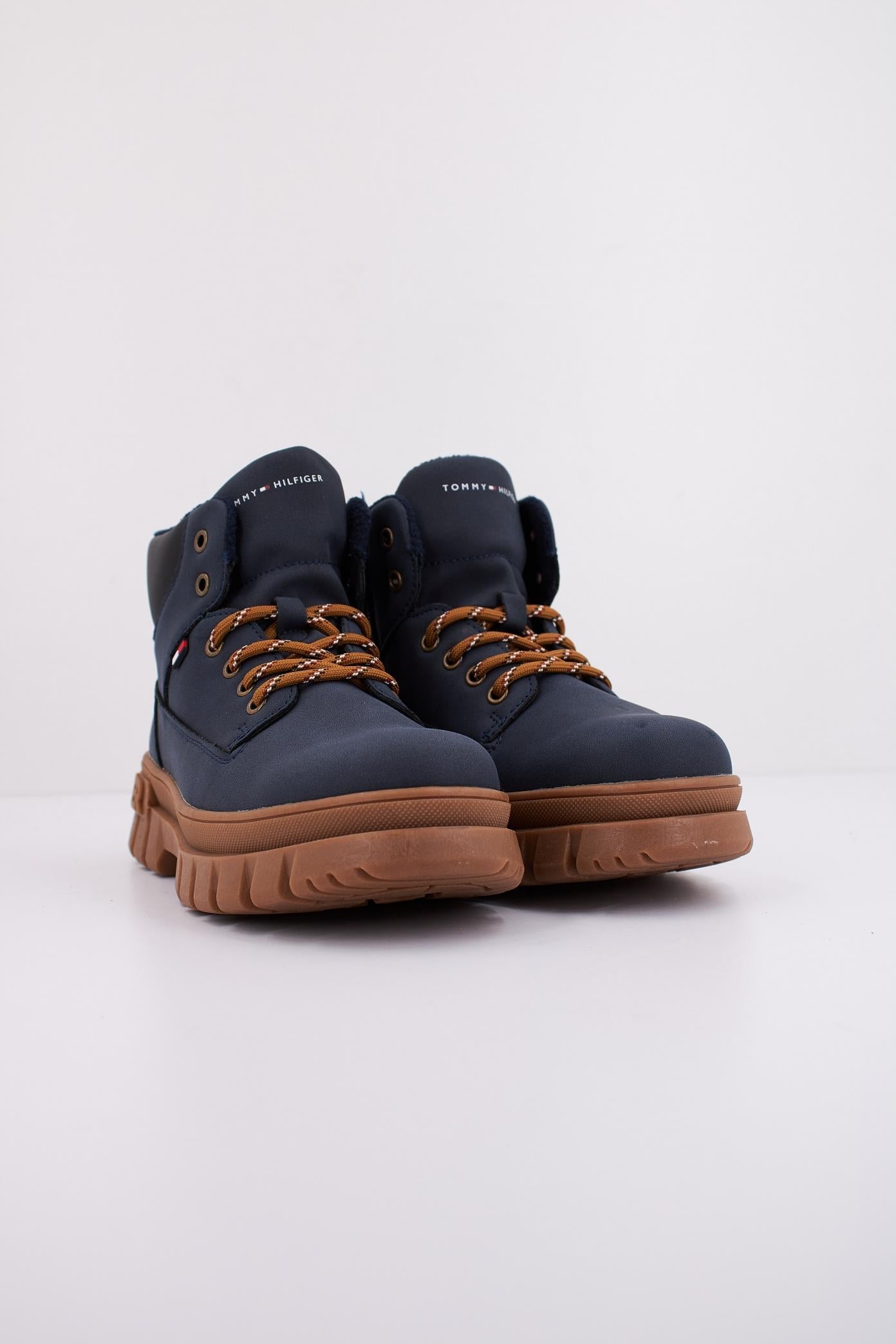 TOMMY HILFIGER LACE-UP BOOTIE en color AZUL (2)