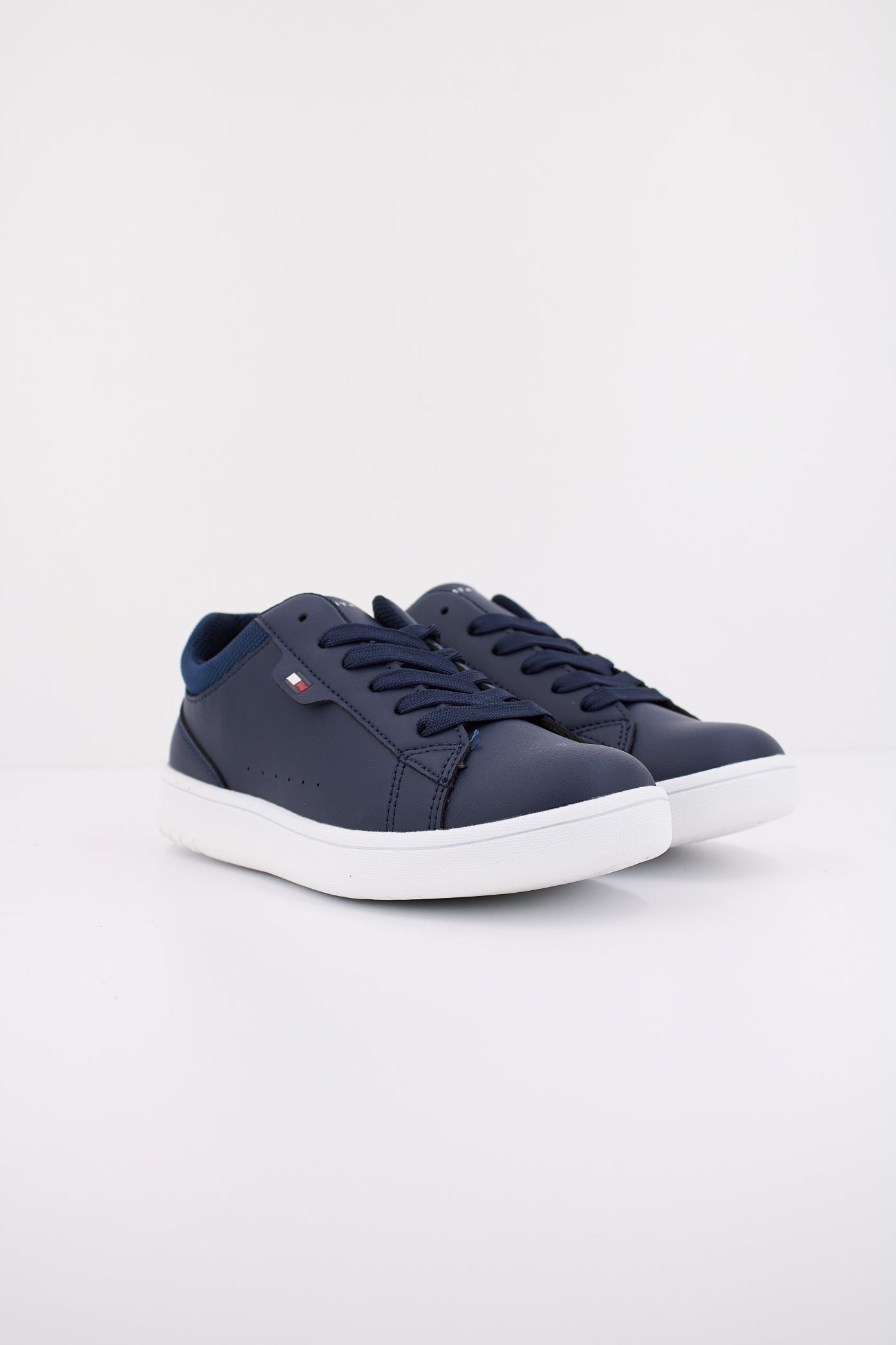TOMMY HILFIGER LOW CUT LACE-UP en color AZUL (2)