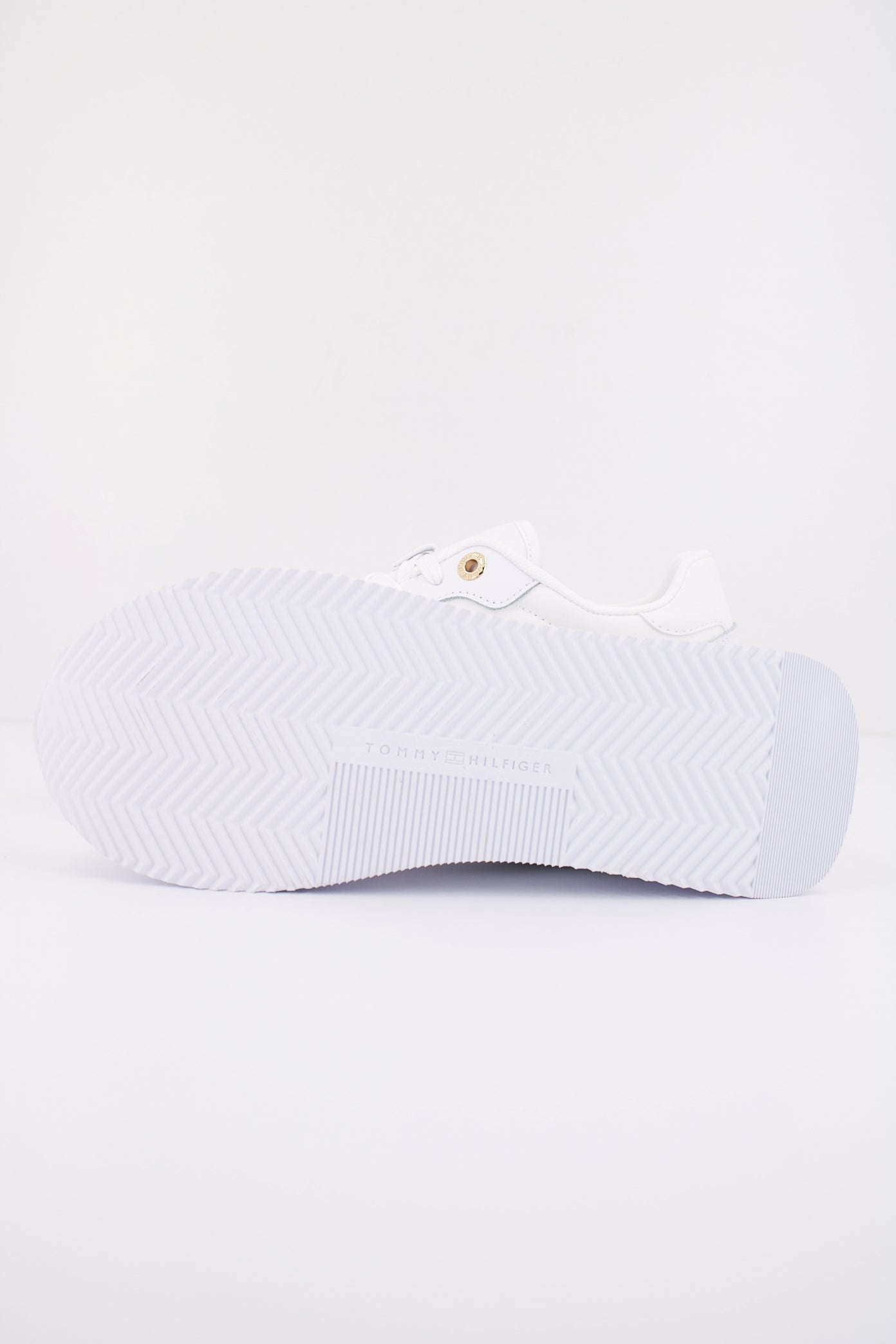 TOMMY HILFIGER ESSENTIAL RUNNER GLOBAL en color BLANCO (5)