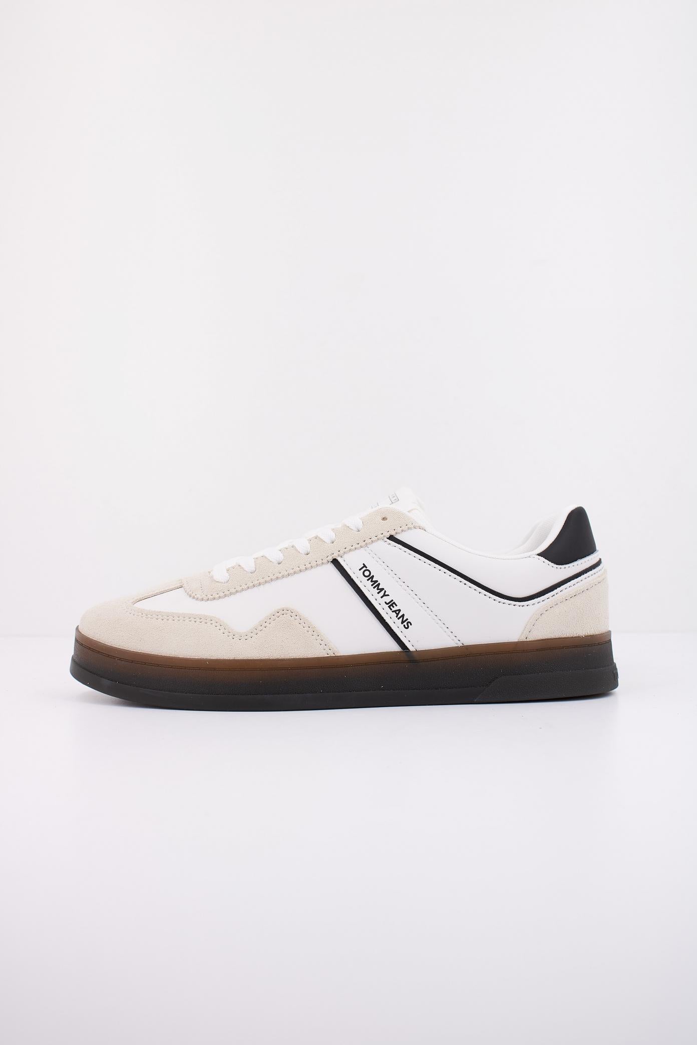 TOMMY HILFIGER THE GREENWICH LEATHER en color BLANCO (1)