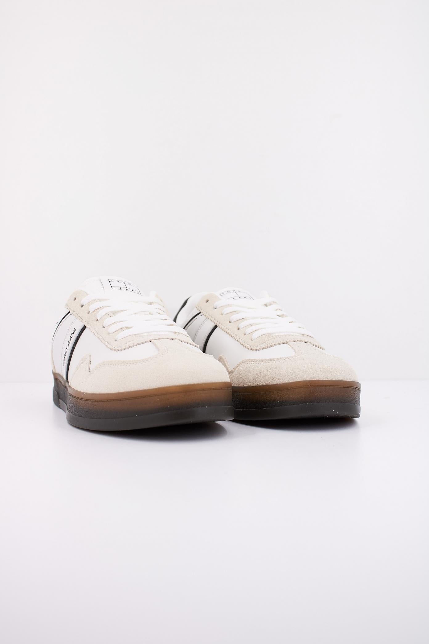 TOMMY HILFIGER THE GREENWICH LEATHER en color BLANCO (2)