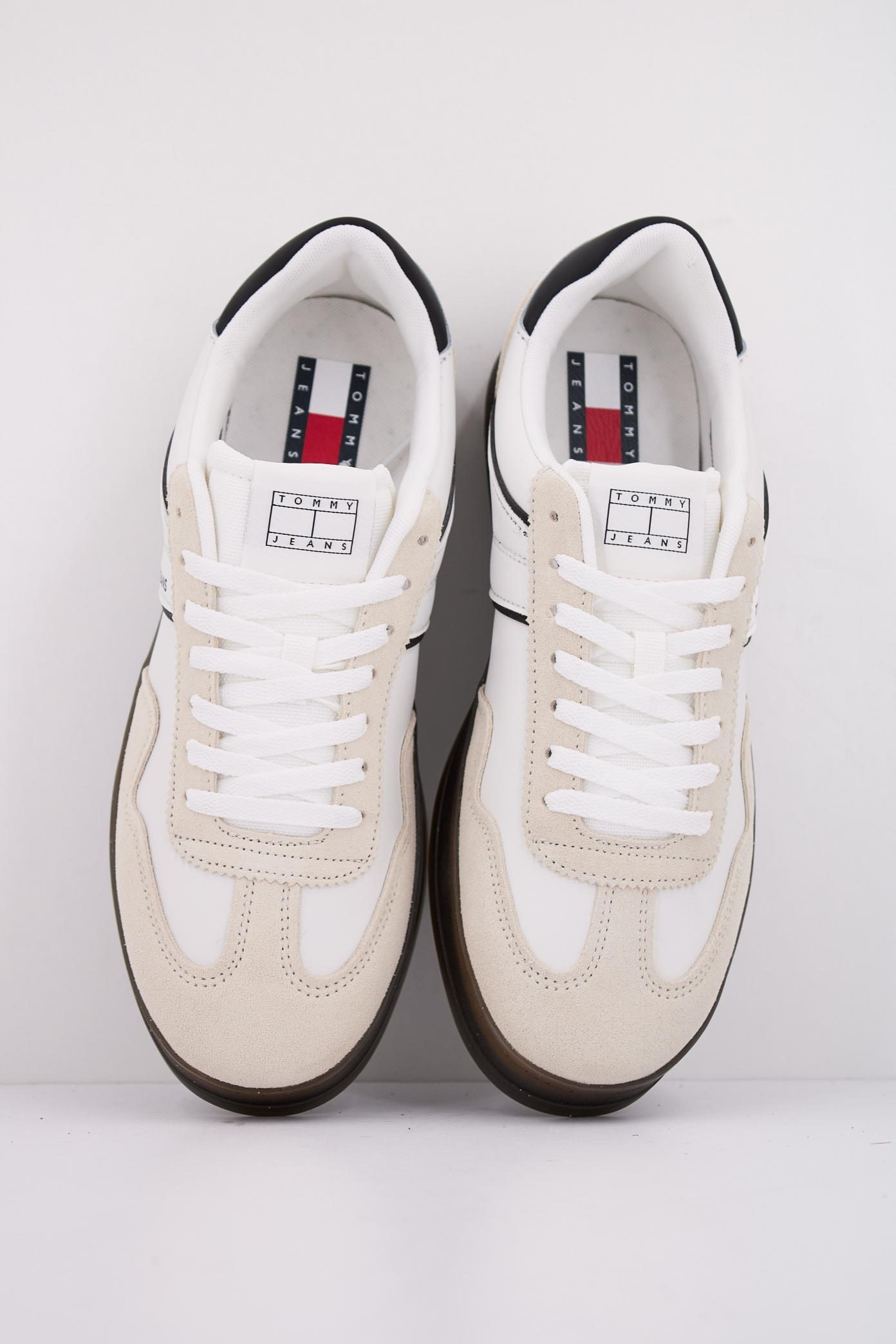 TOMMY HILFIGER THE GREENWICH LEATHER en color BLANCO (3)