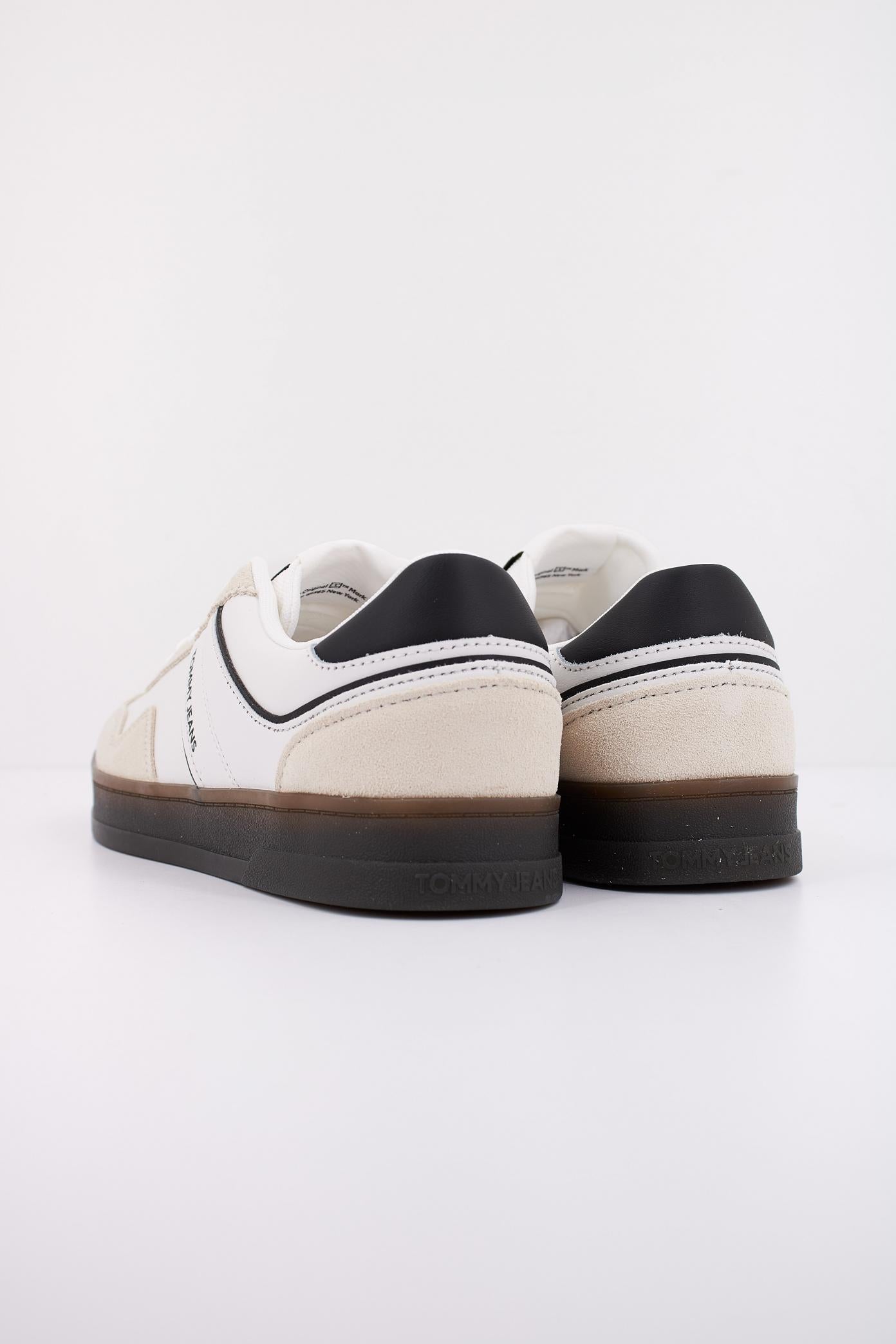 TOMMY HILFIGER THE GREENWICH LEATHER en color BLANCO (4)