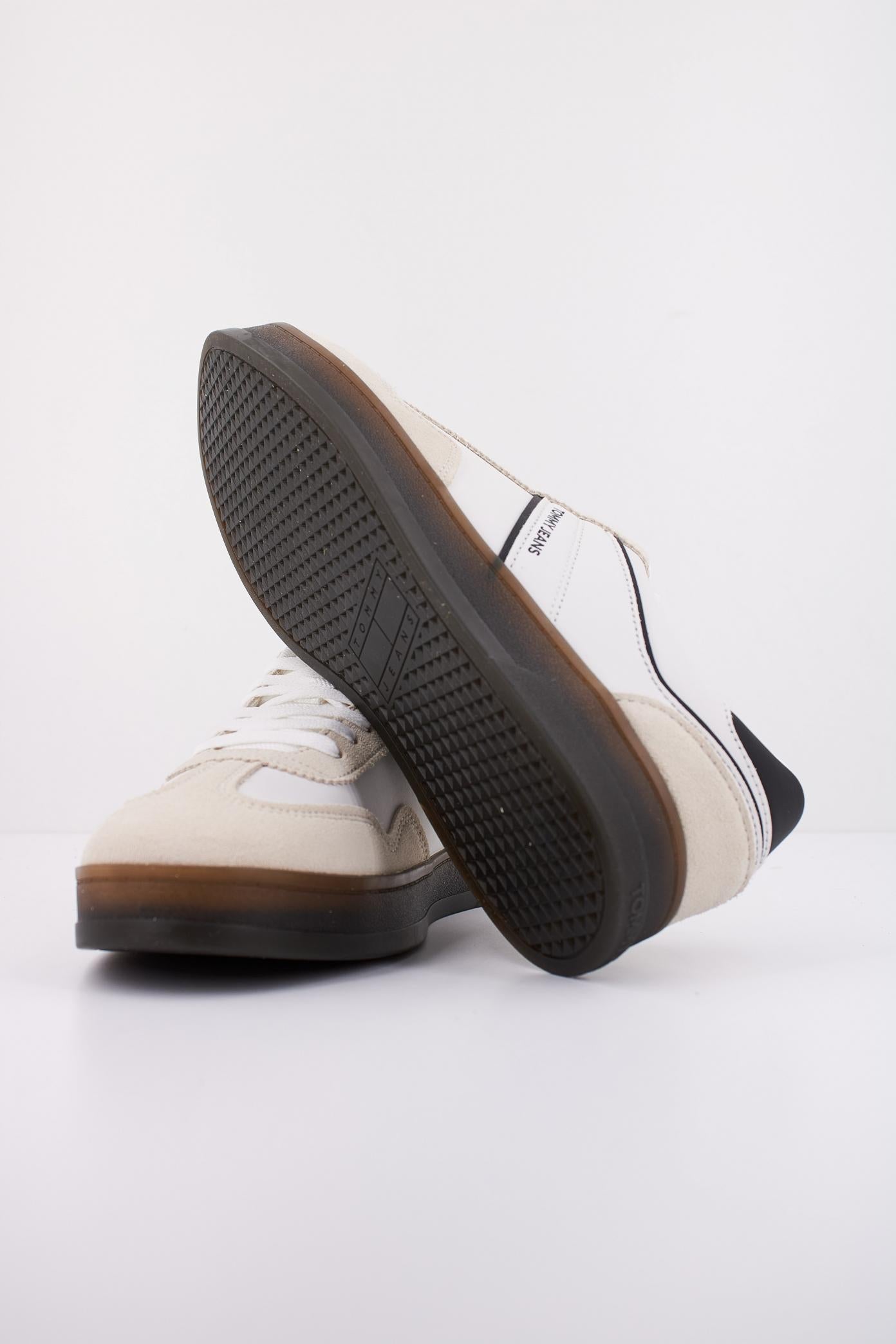 TOMMY HILFIGER THE GREENWICH LEATHER en color BLANCO (5)