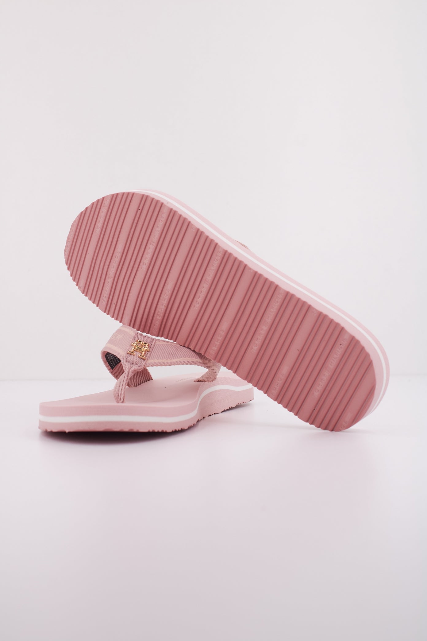 TOMMY HILFIGER FWFW en color ROSA (5)