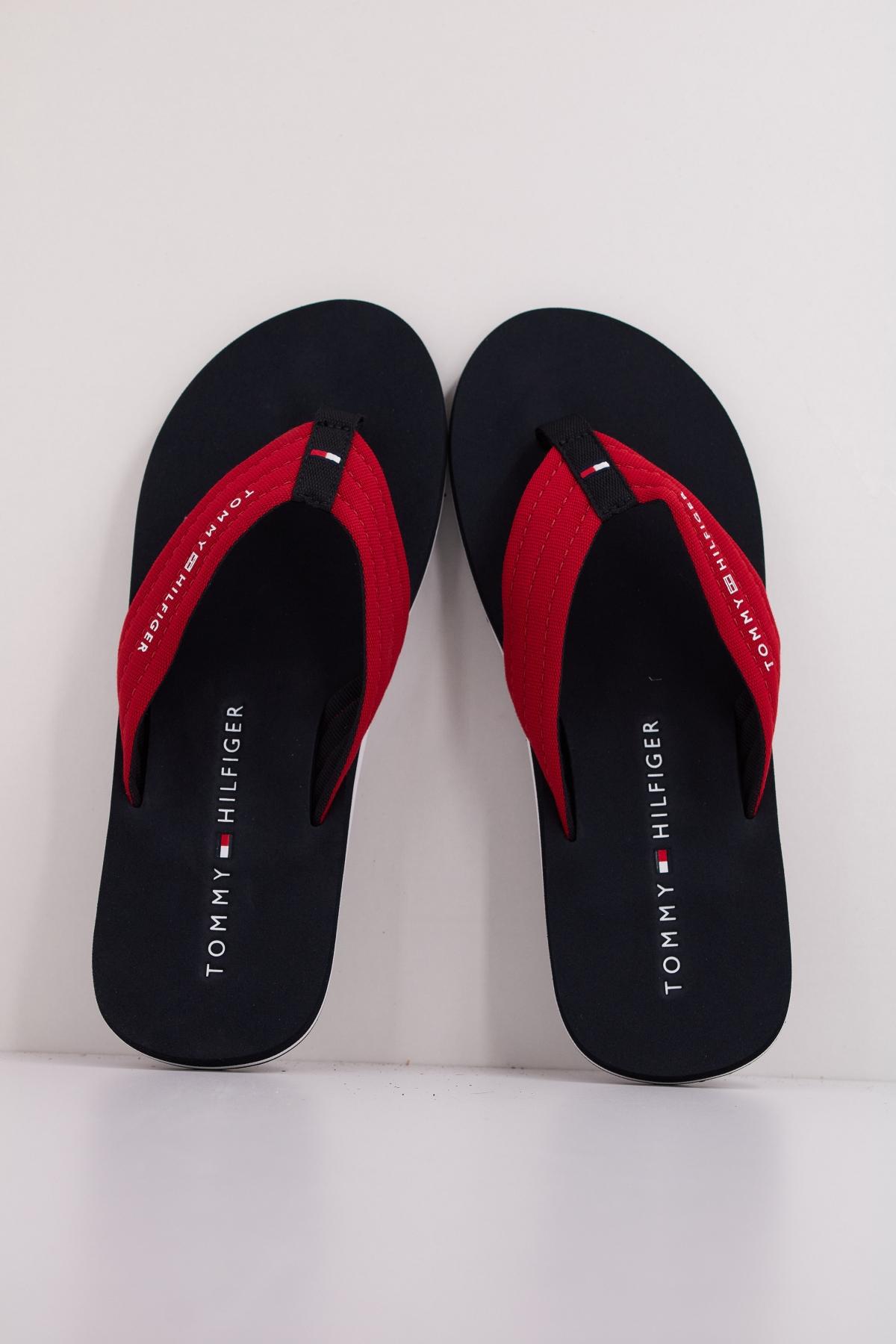 TOMMY HILFIGER HILFIGER NYC BEACH SANDAL en color ROJO (3)