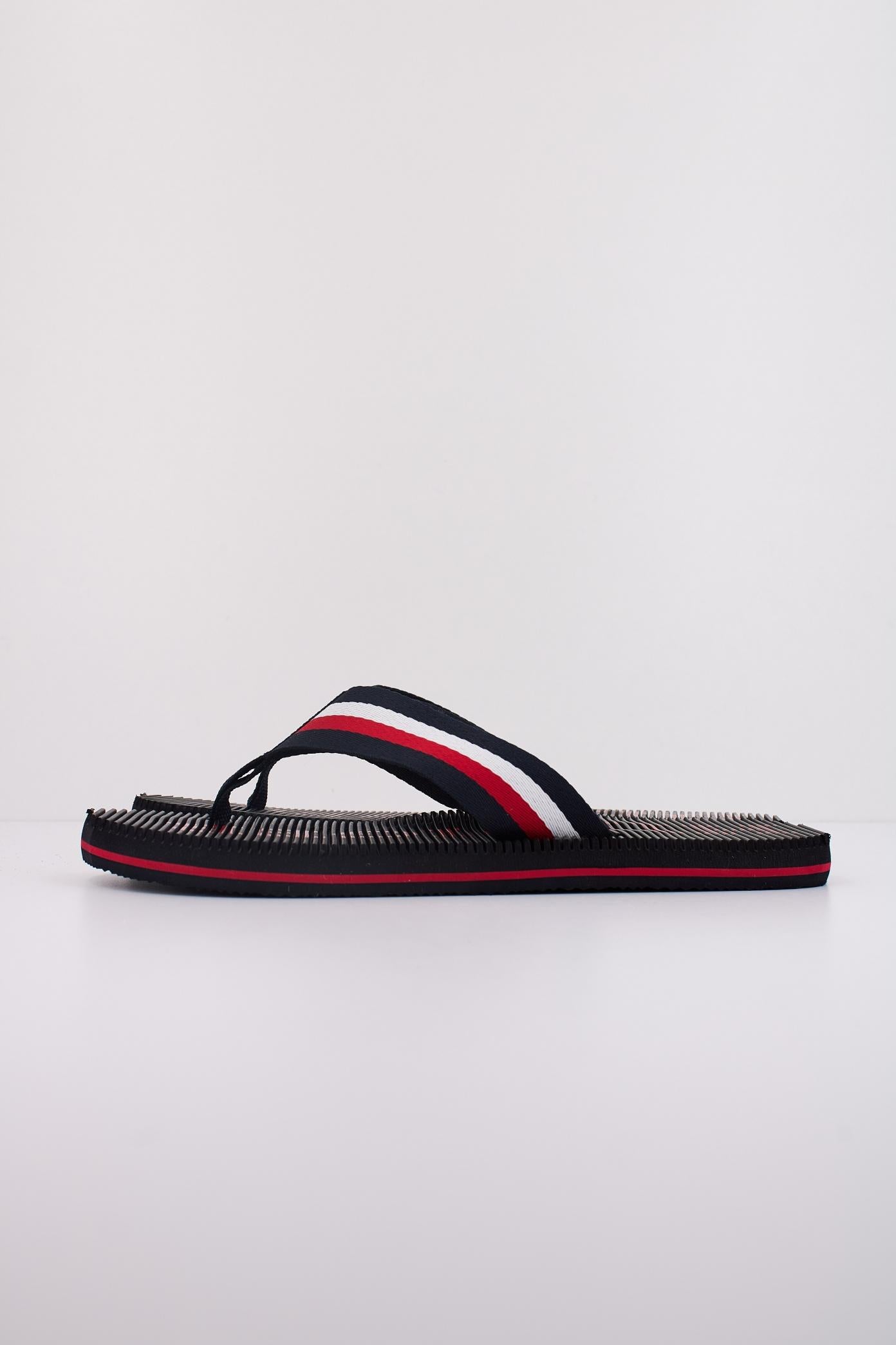 TOMMY HILFIGER FMFM en color NEGRO (1)