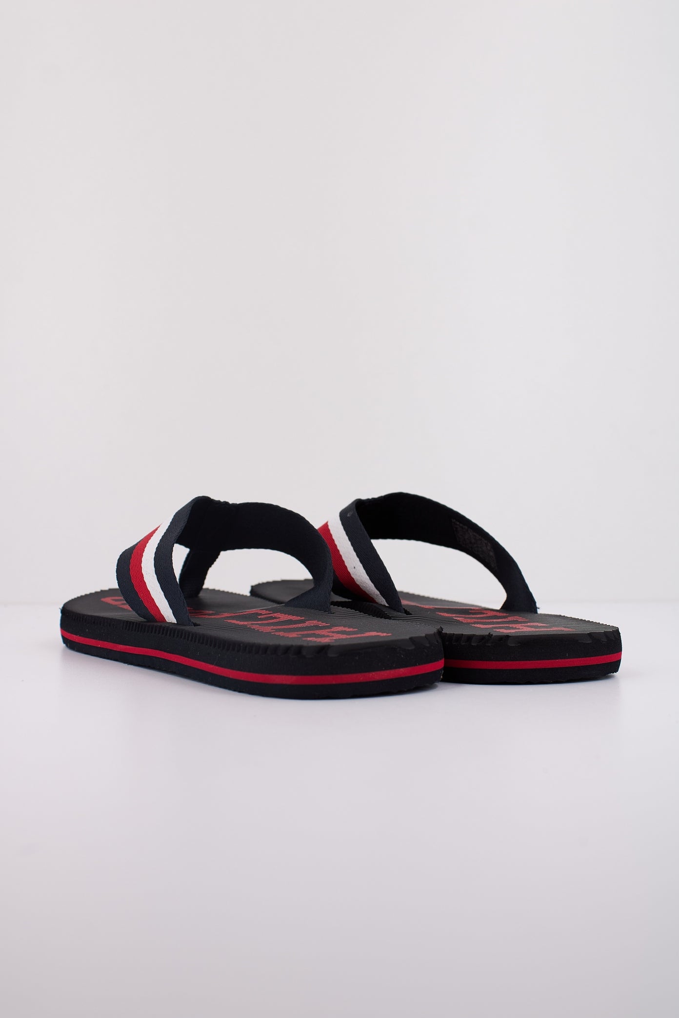 TOMMY HILFIGER FMFM en color NEGRO (4)