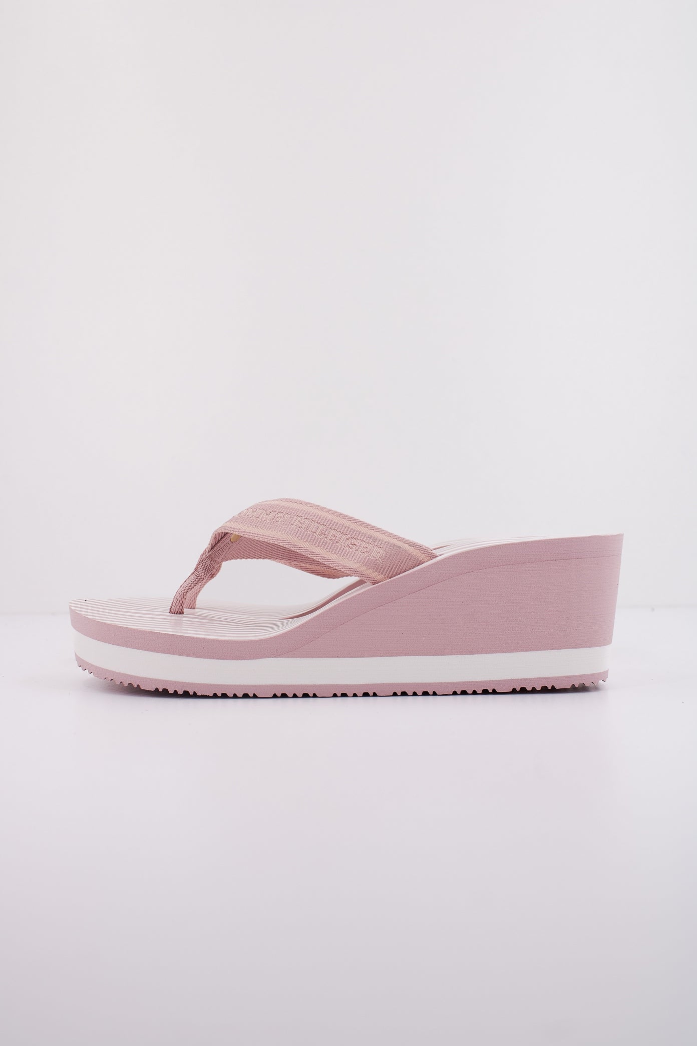 TOMMY HILFIGER STRIPIES WEDGE BEACH SAN en color ROSA (1)