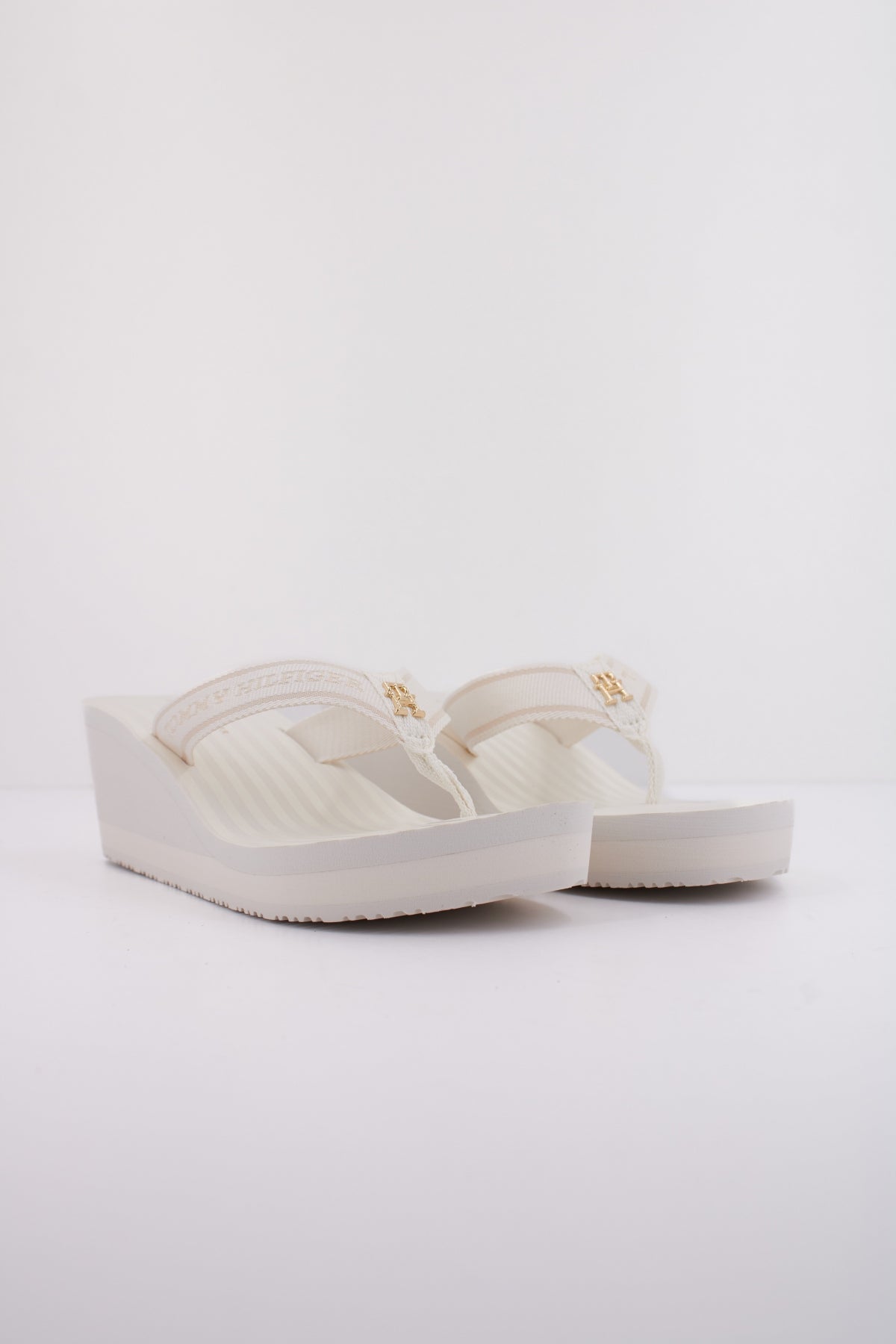 TOMMY HILFIGER STRIPIES WEDGE BEACH SAN en color BLANCO (2)
