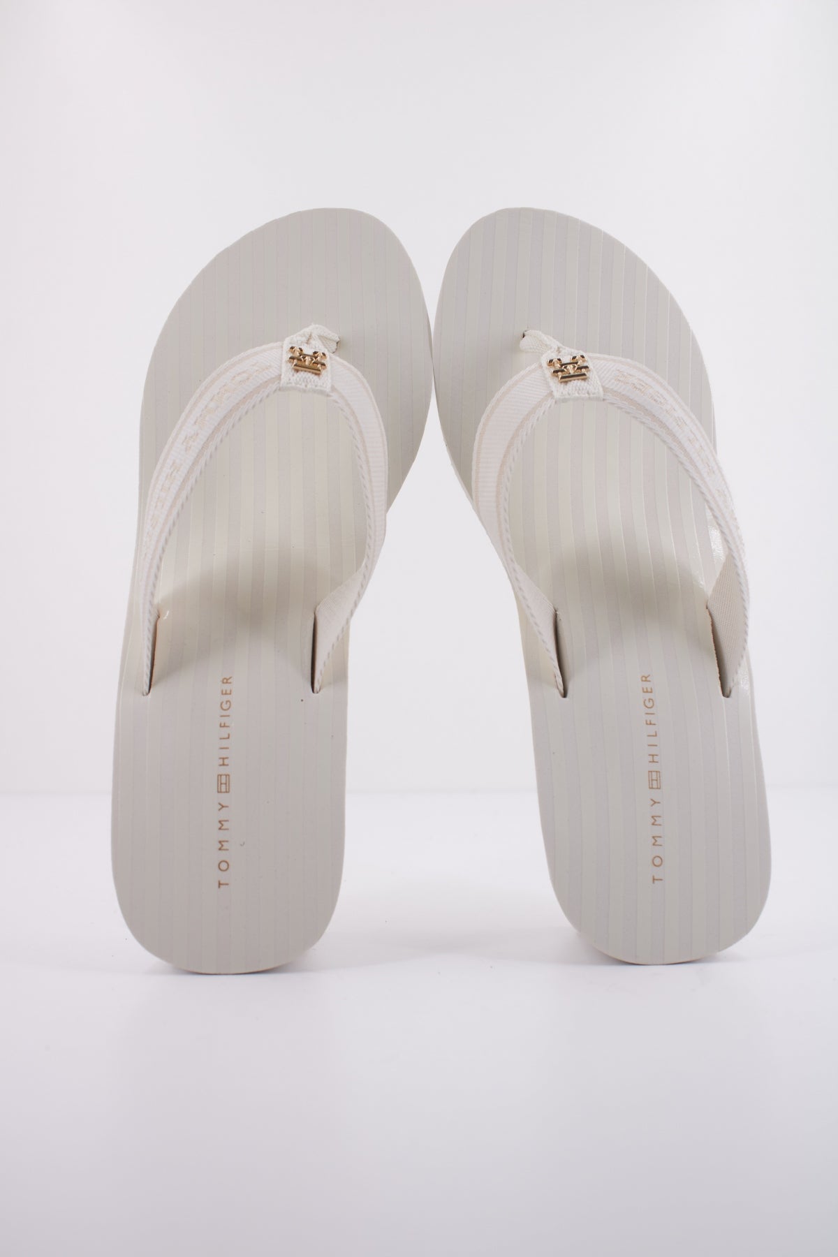 TOMMY HILFIGER STRIPIES WEDGE BEACH SAN en color BLANCO (3)