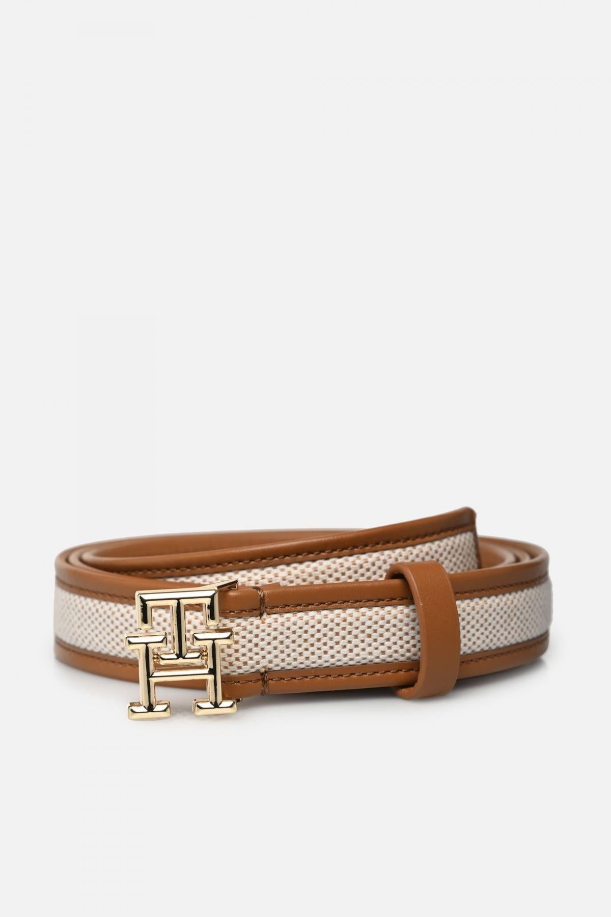 TOMMY HILFIGER LOGO . CANVAS en color MARRON (1)
