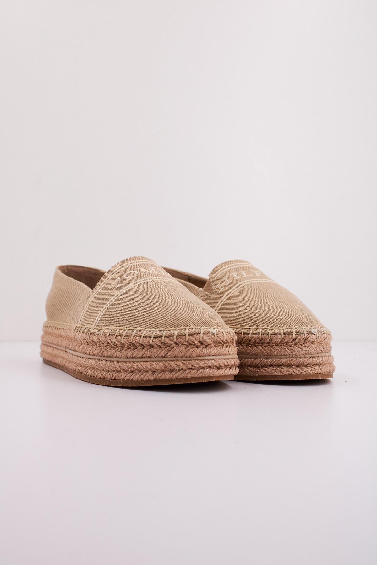TOMMY HILFIGER FWFW en color MARRON CLARO (2)