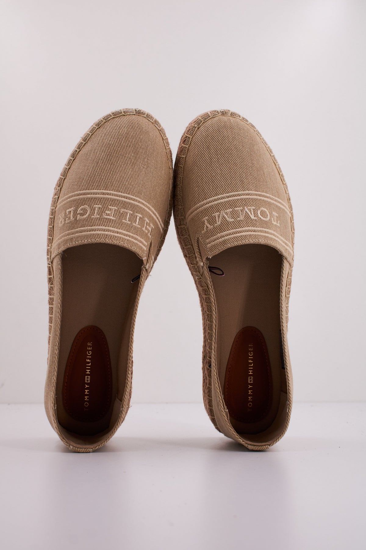 TOMMY HILFIGER FWFW en color MARRON CLARO (3)