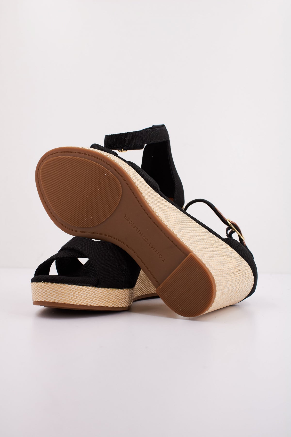 TOMMY HILFIGER FLAG HIGH WEDGE ESPAD CR en color NEGRO (5)