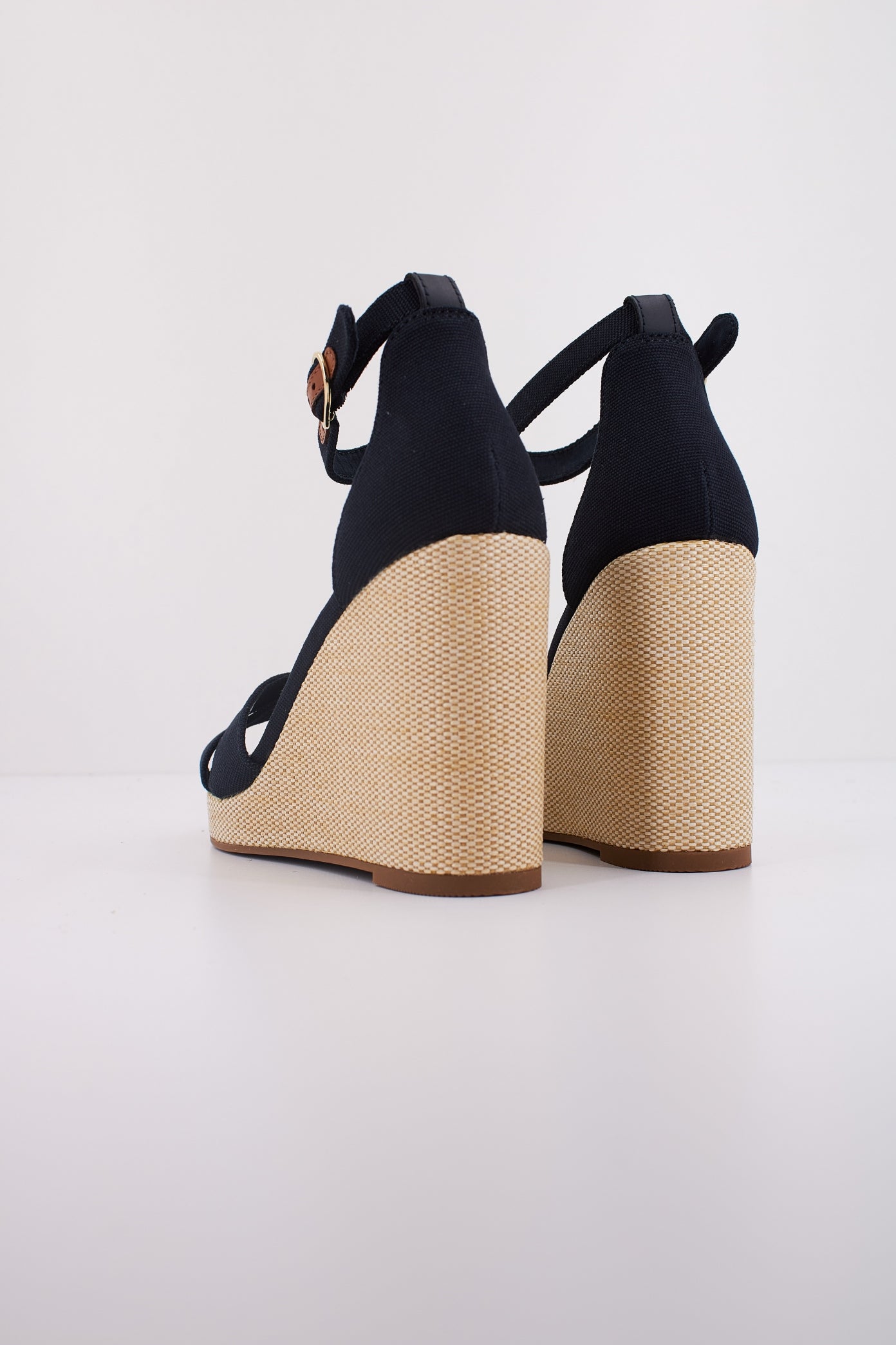 TOMMY HILFIGER en color AZUL (4)