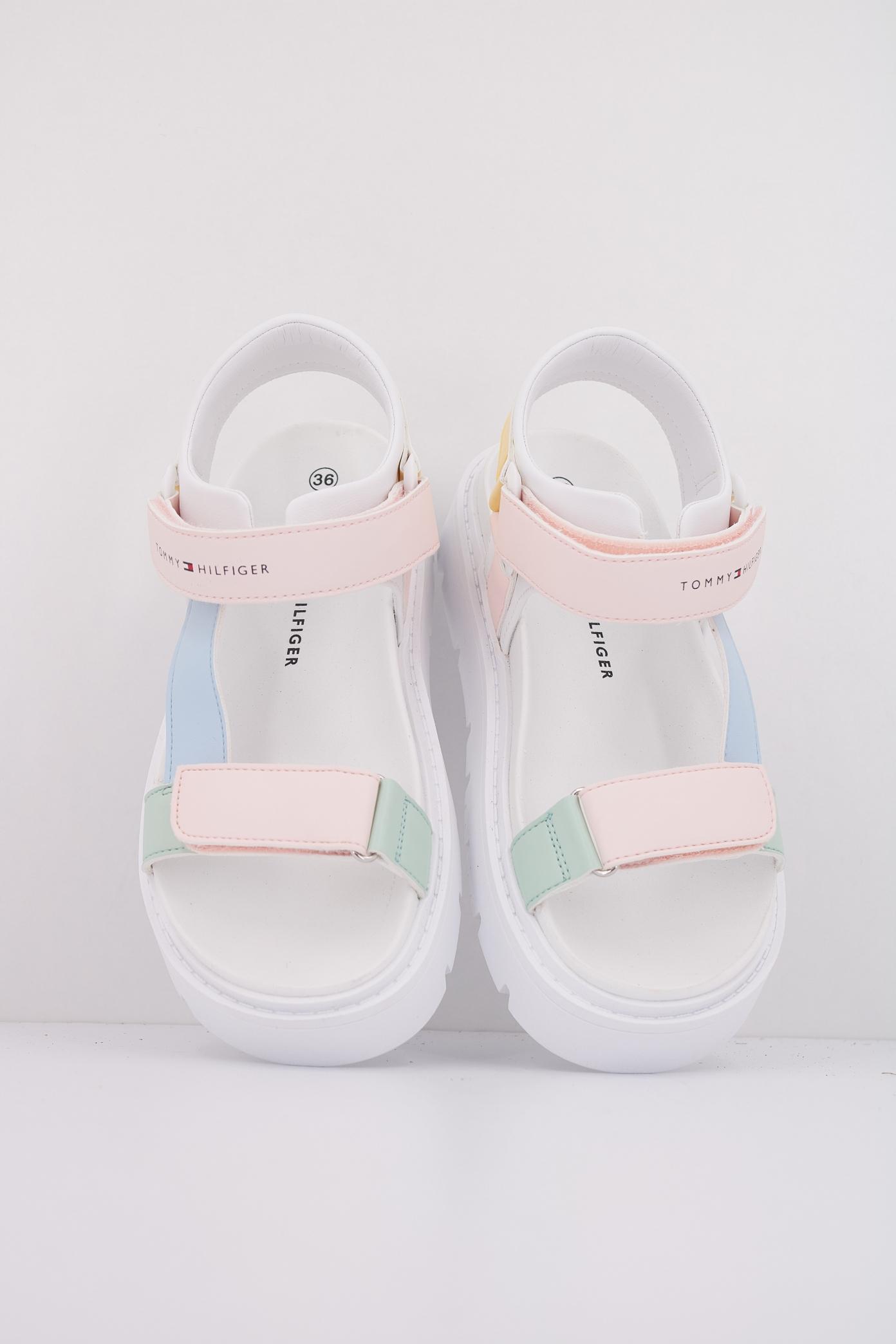 TOMMY HILFIGER TA en color MULTICOLOR (3)