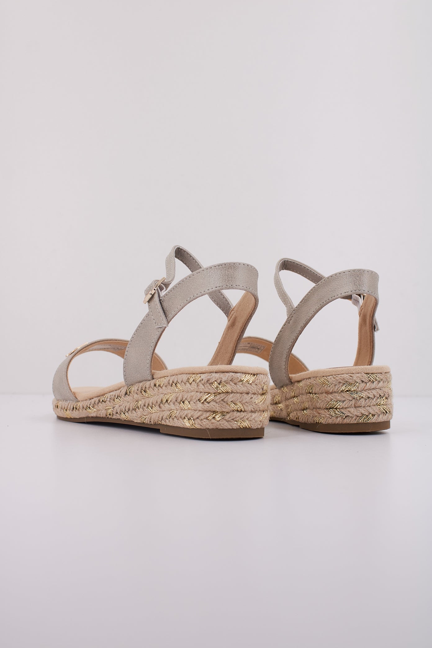TOMMY HILFIGER TA en color BRONCE (4)