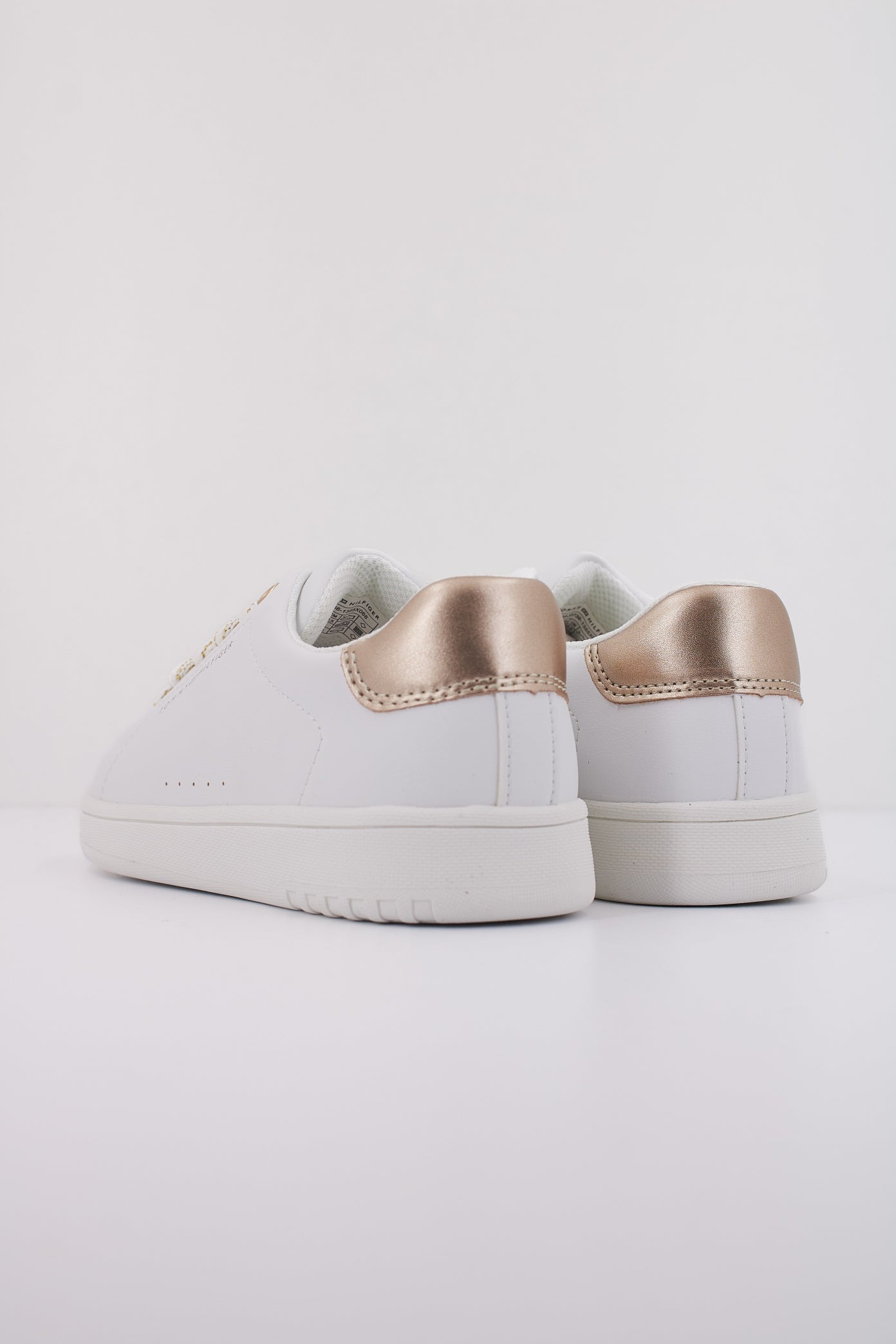 TOMMY HILFIGER TA en color BLANCO (4)