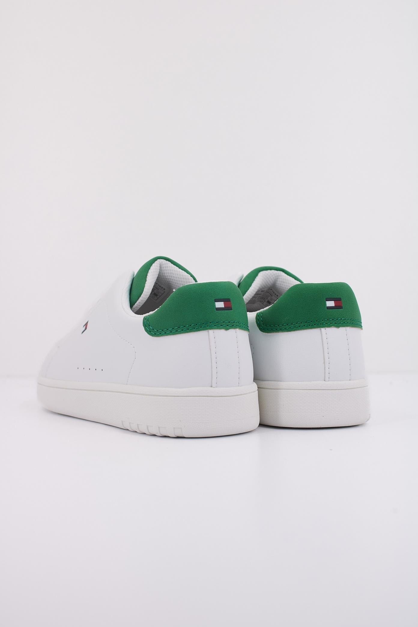 TOMMY HILFIGER TX en color BLANCO (4)