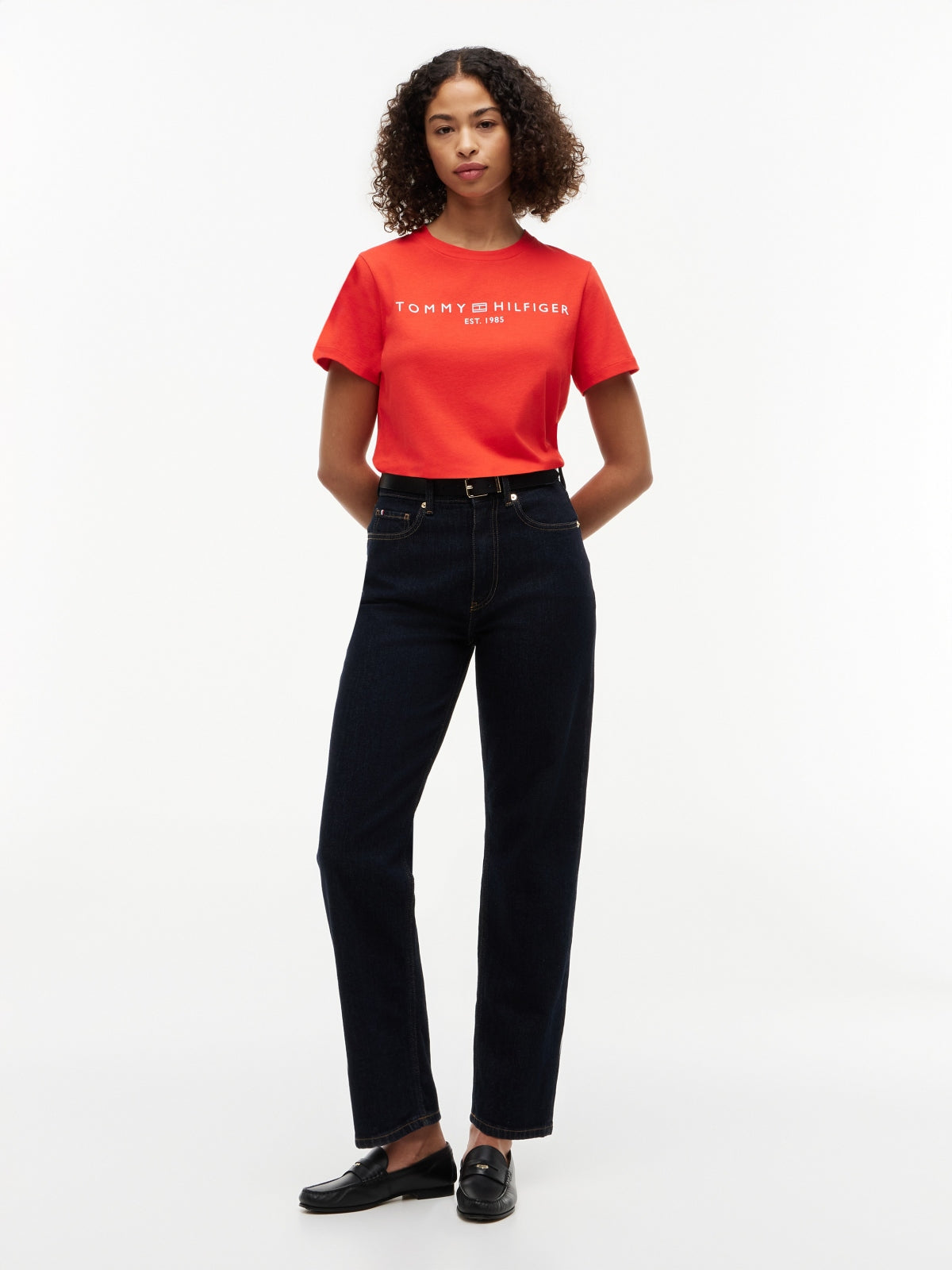 TOMMY HILFIGER WWWW REG CORP LOGO en color ROJO (1)