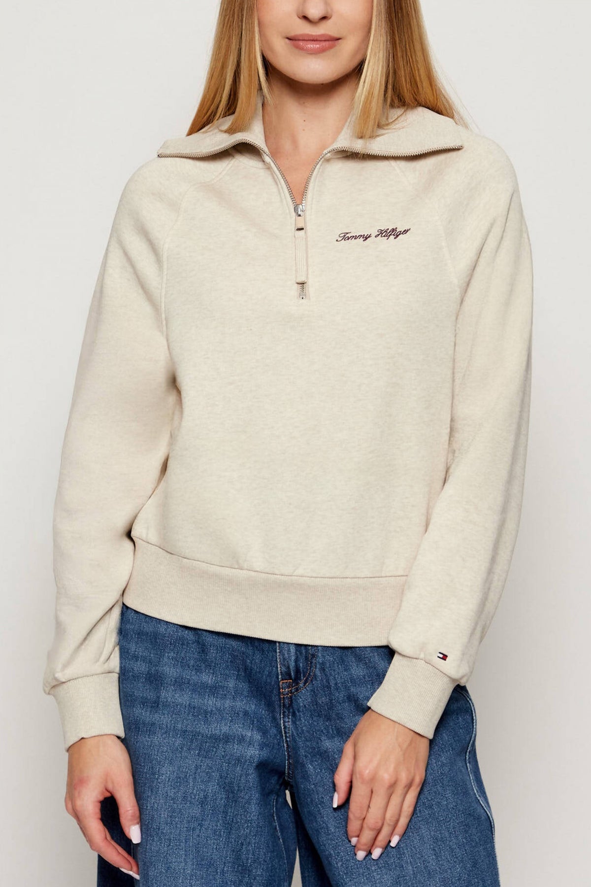 TOMMY HILFIGER CLASSIC SCRIPT FLEECE HA en color BEIS (1)