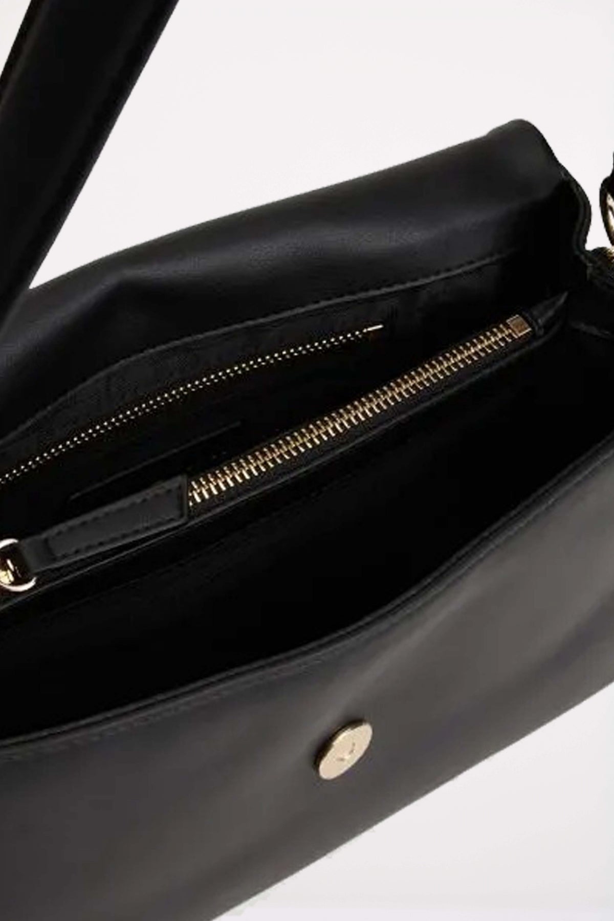 TOMMY HILFIGER TH MODERN ESS SHOULDER B en color NEGRO (3)