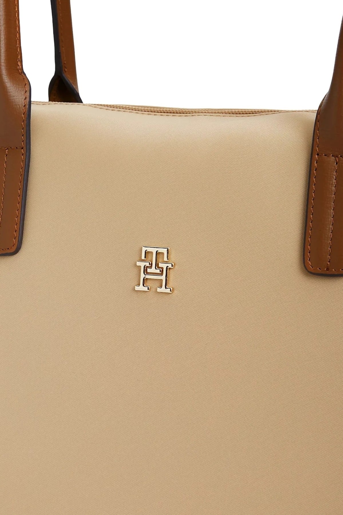TOMMY HILFIGER POPETTE TOTE en color BEIS (5)