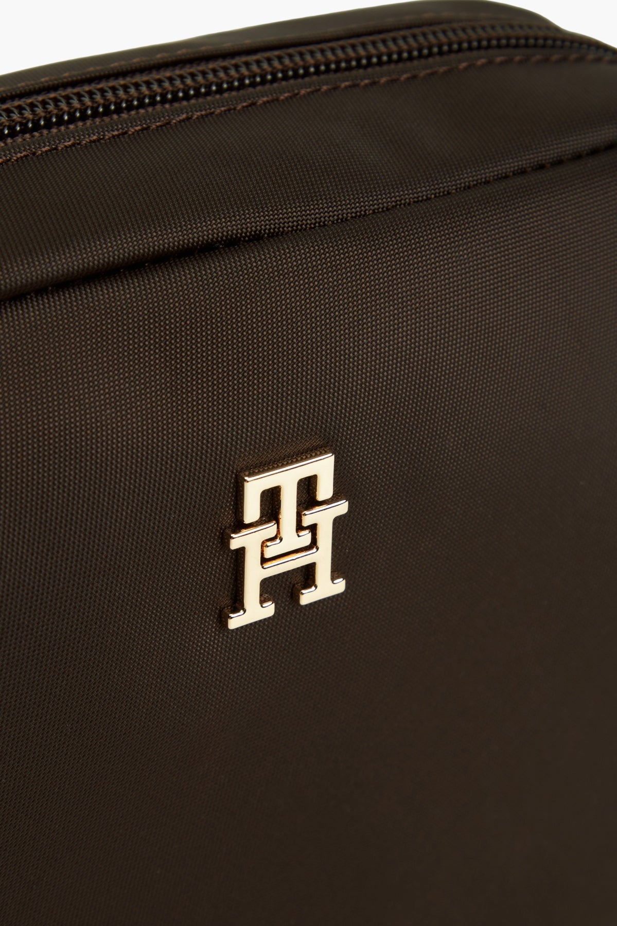 TOMMY HILFIGER AWAW POPETTE CAMERA BAG en color MARRON (4)