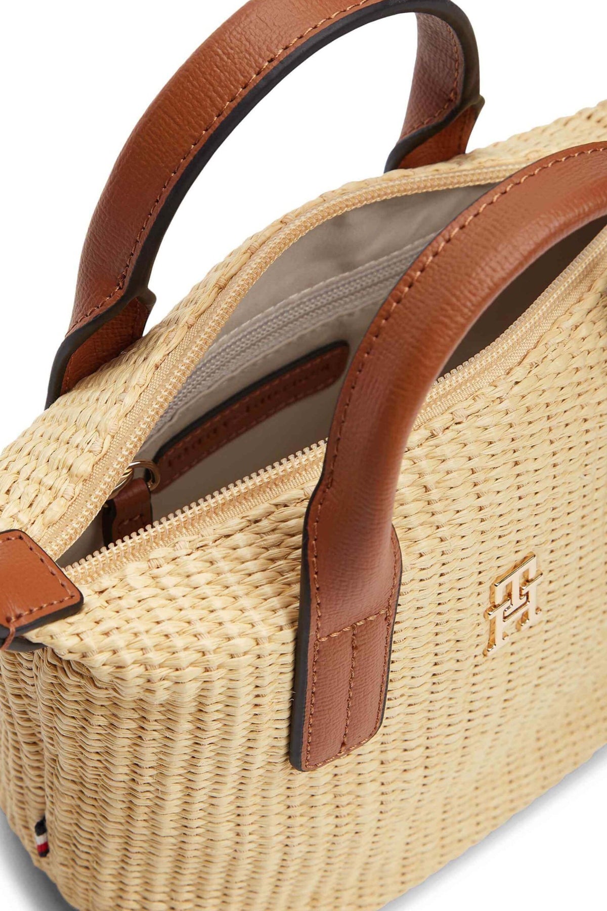 TOMMY HILFIGER AWAW en color MARRON CLARO (3)