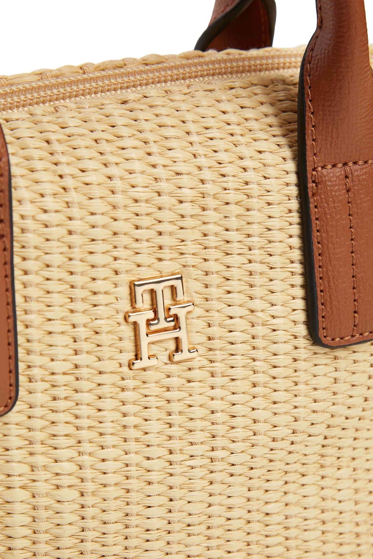 TOMMY HILFIGER AWAW en color MARRON CLARO (4)