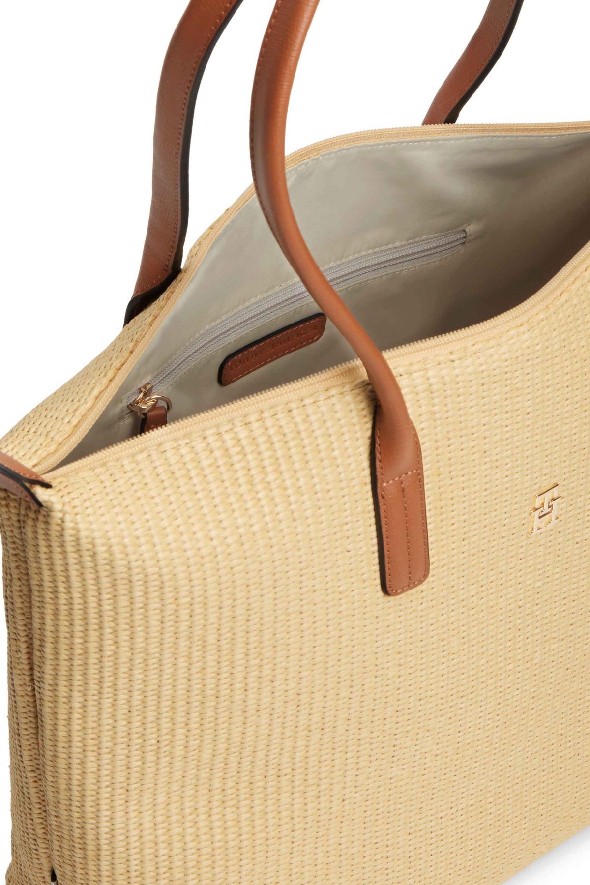 TOMMY HILFIGER AWAW en color BEIS (3)