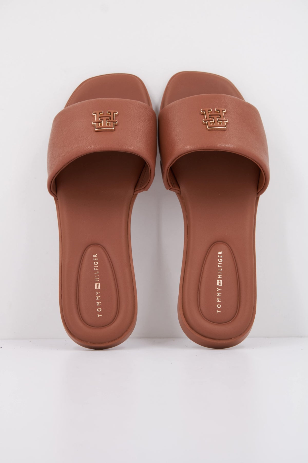 TOMMY HILFIGER FWFW en color MARRON (3)
