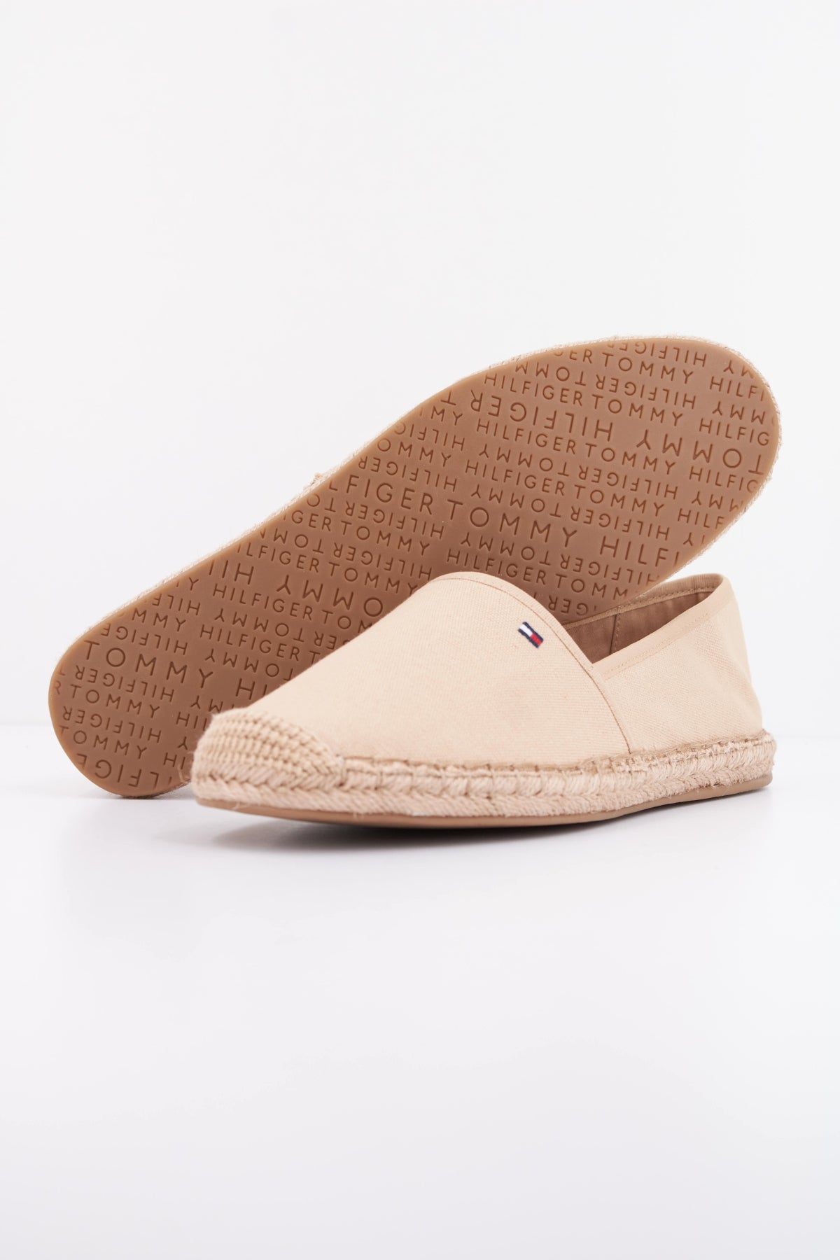 TOMMY HILFIGER FLAG CANVAS en color MARRON (5)
