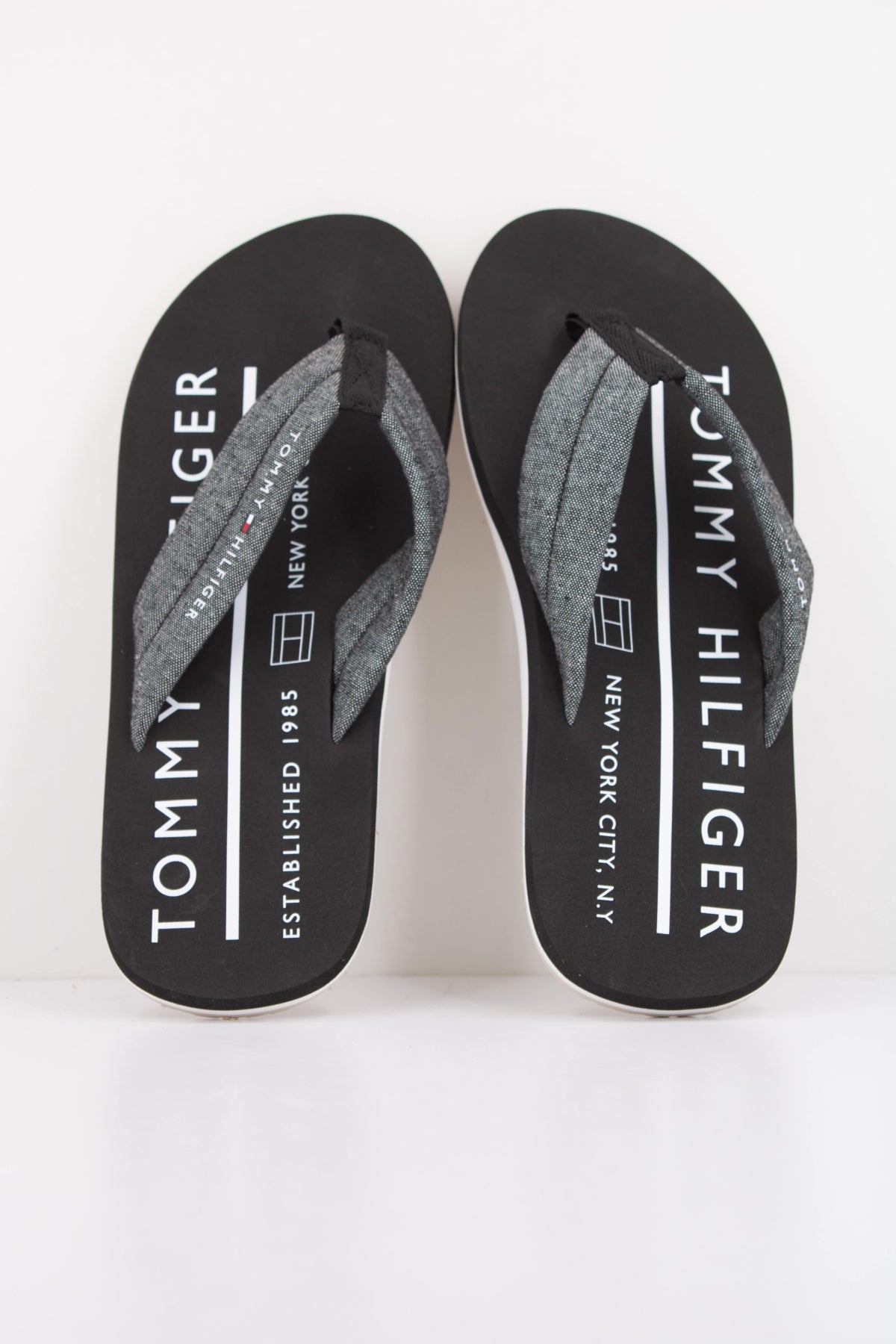 TOMMY HILFIGER CHAMBRAY BEACH en color NEGRO (3)